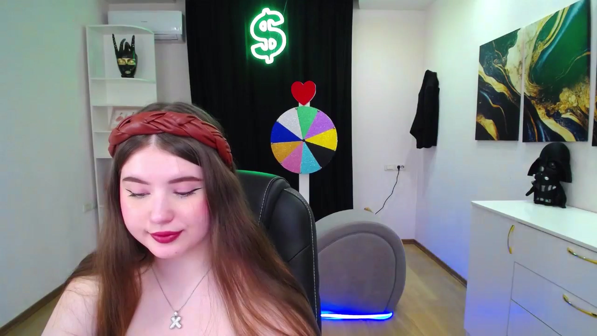 Gallery image thumbnail from AdmireMyEyes's myfreecams stream on, 05/16/2025, 21:35 image 11 of 20