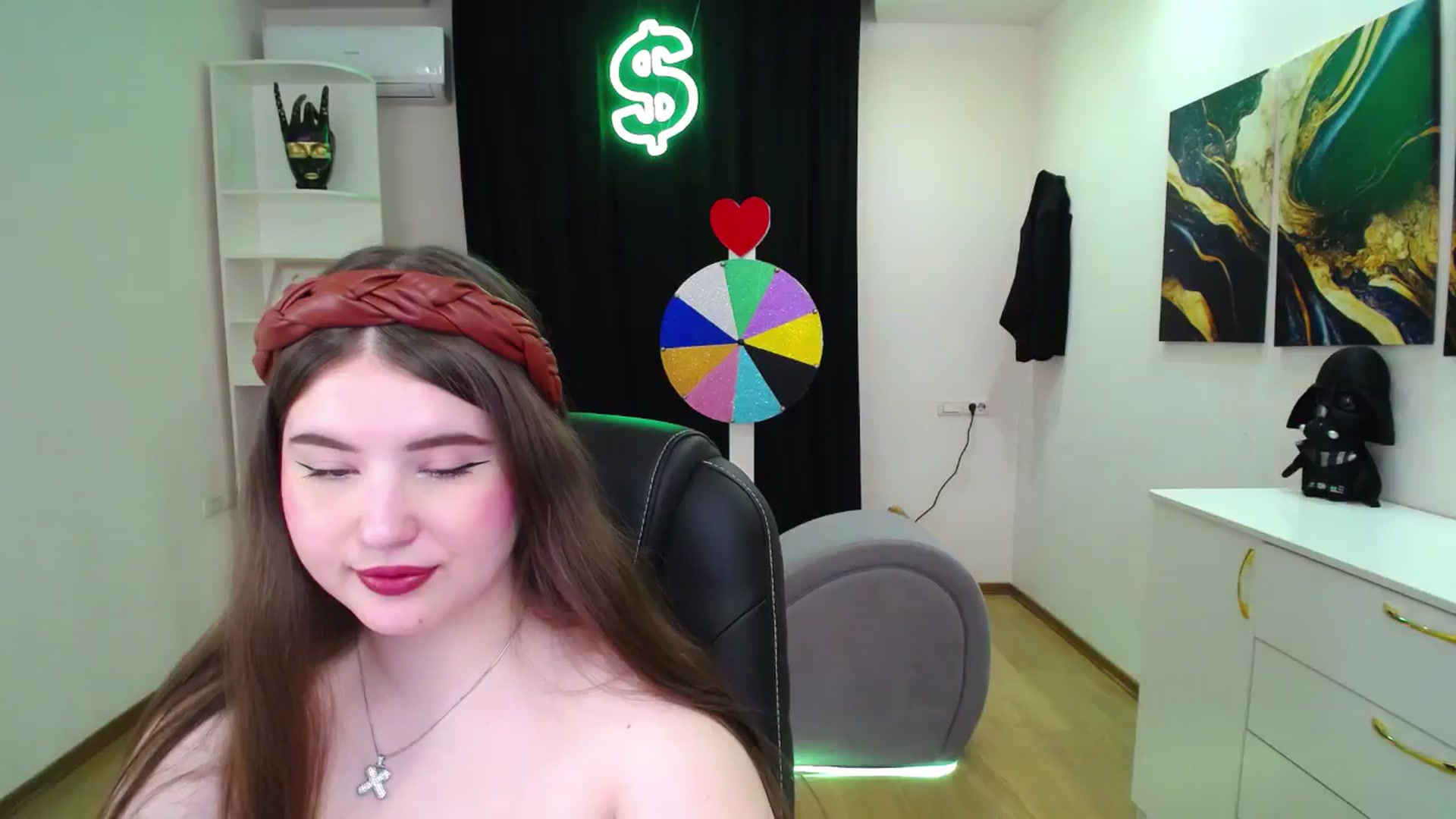 Gallery image thumbnail from AdmireMyEyes's myfreecams stream on, 05/16/2025, 21:35 image 8 of 20