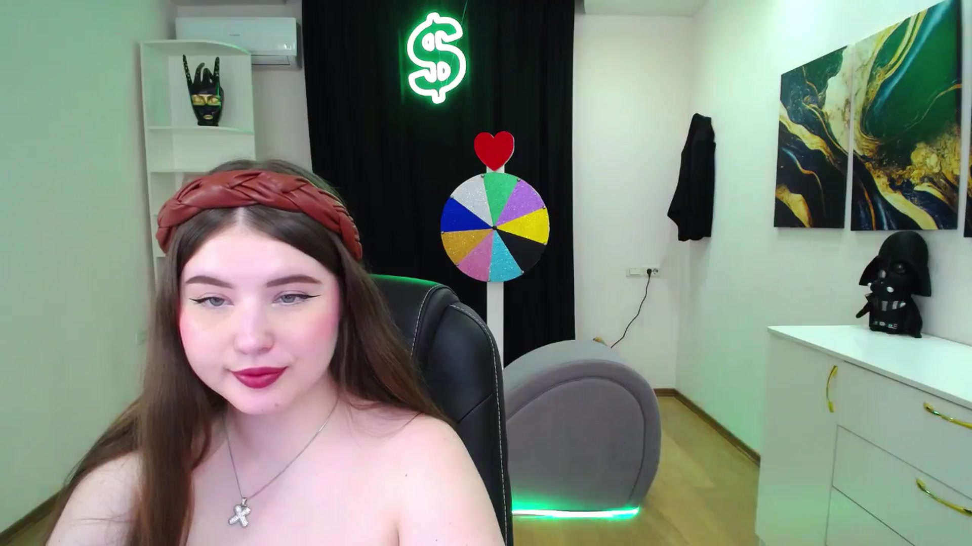 Gallery image thumbnail from AdmireMyEyes's myfreecams stream on, 05/16/2025, 21:35 image 7 of 20
