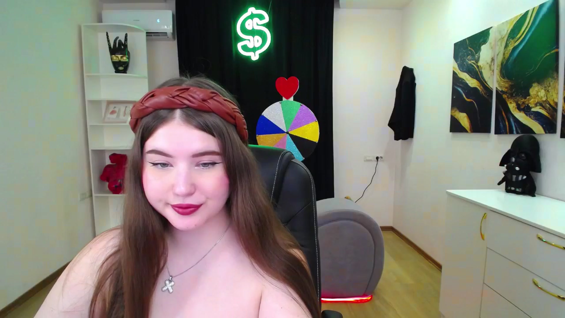 Gallery image thumbnail from AdmireMyEyes's myfreecams stream on, 05/16/2025, 21:35 image 6 of 20