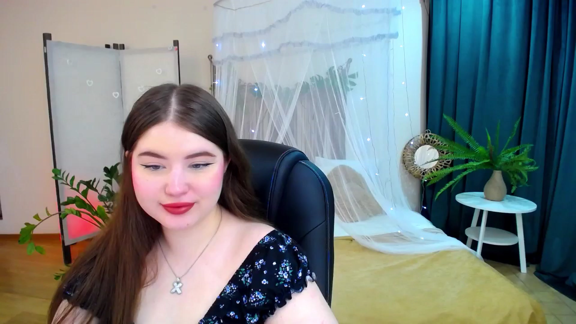 Gallery image thumbnail from AdmireMyEyes's myfreecams stream on, 05/17/2025, 18:57 image 11 of 20