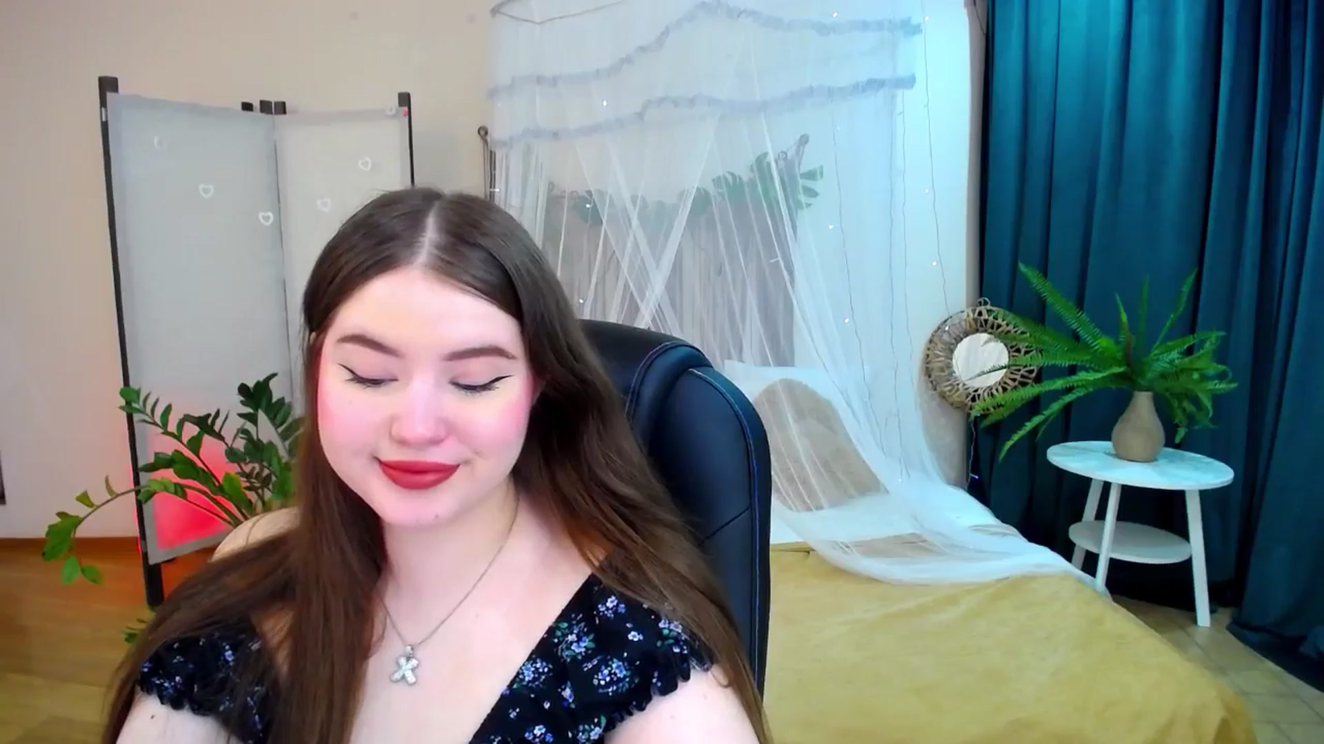 Gallery image thumbnail from AdmireMyEyes's myfreecams stream on, 05/17/2025, 18:57 image 13 of 20