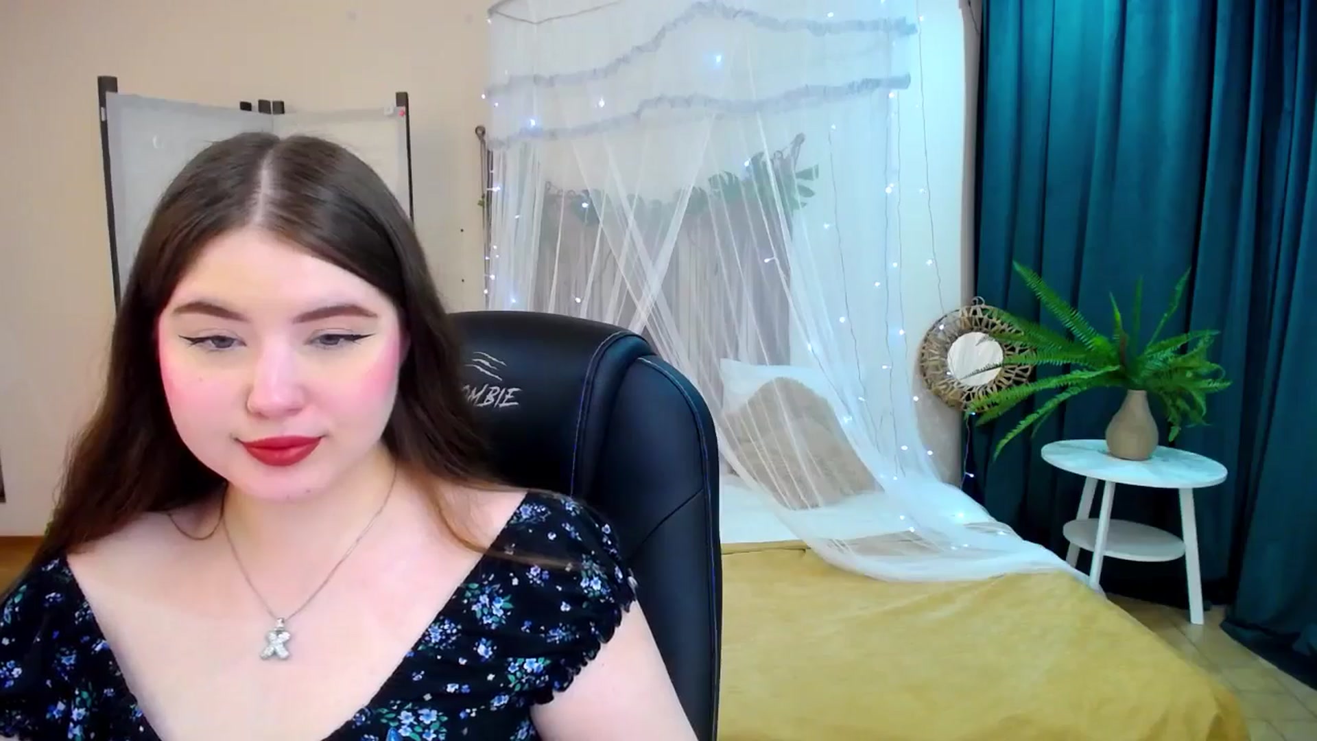 Gallery image thumbnail from AdmireMyEyes's myfreecams stream on, 05/17/2025, 18:57 image 18 of 20