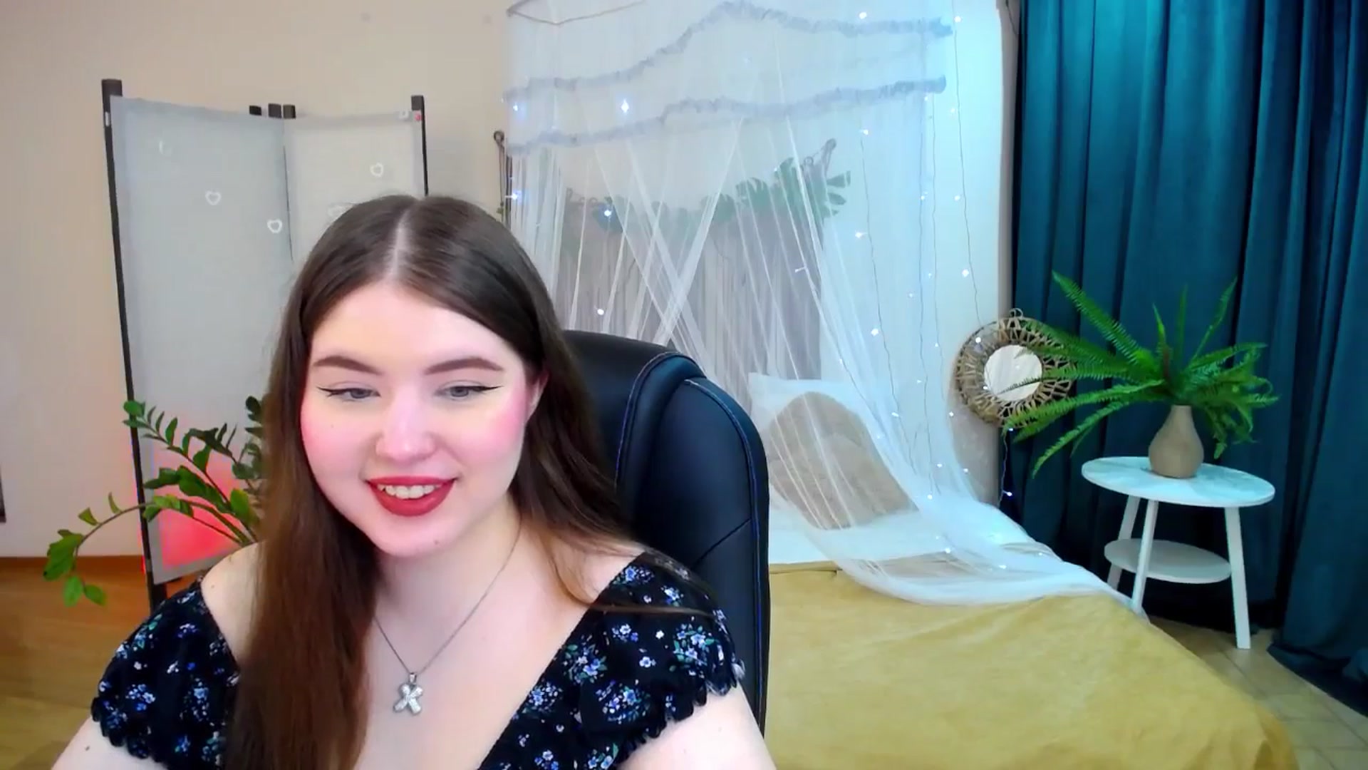 Gallery image thumbnail from AdmireMyEyes's myfreecams stream on, 05/17/2025, 18:57 image 16 of 20