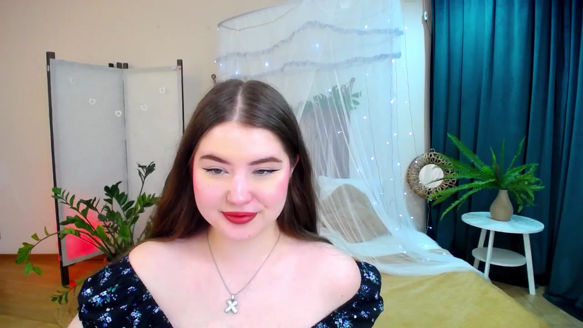 Gallery image thumbnail from AdmireMyEyes's myfreecams stream on, 05/17/2025, 19:18 image 16 of 20