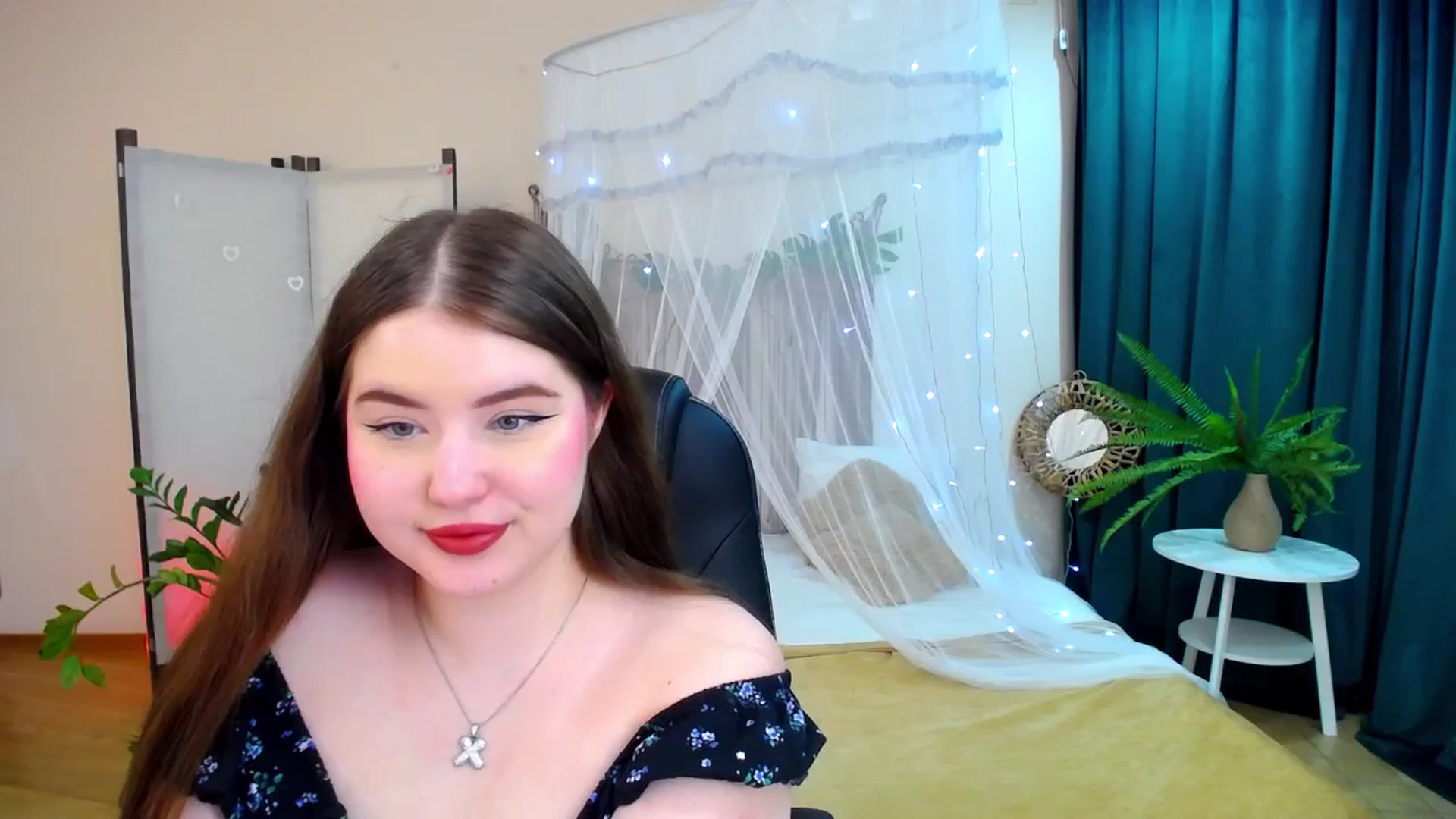 Gallery image thumbnail from AdmireMyEyes's myfreecams stream on, 05/17/2025, 19:18 image 12 of 20