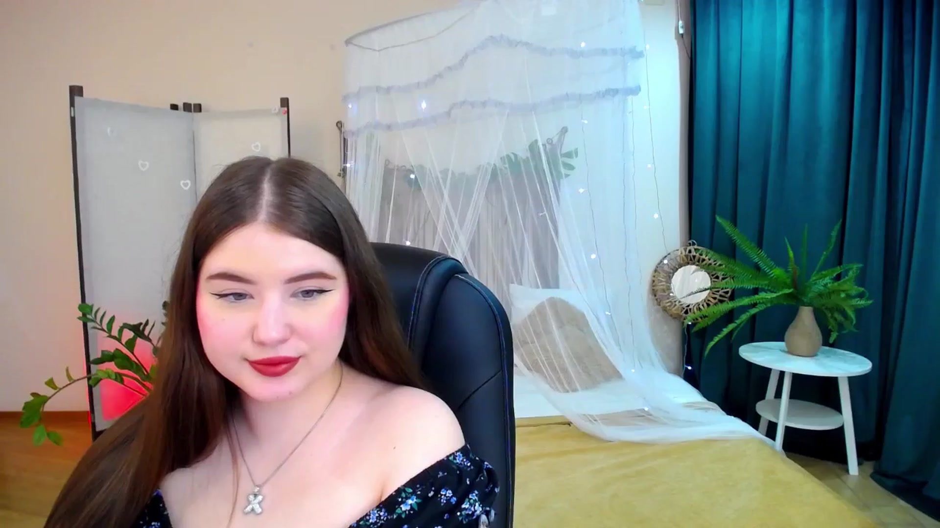 Gallery image thumbnail from AdmireMyEyes's myfreecams stream on, 05/17/2025, 20:23 image 12 of 20