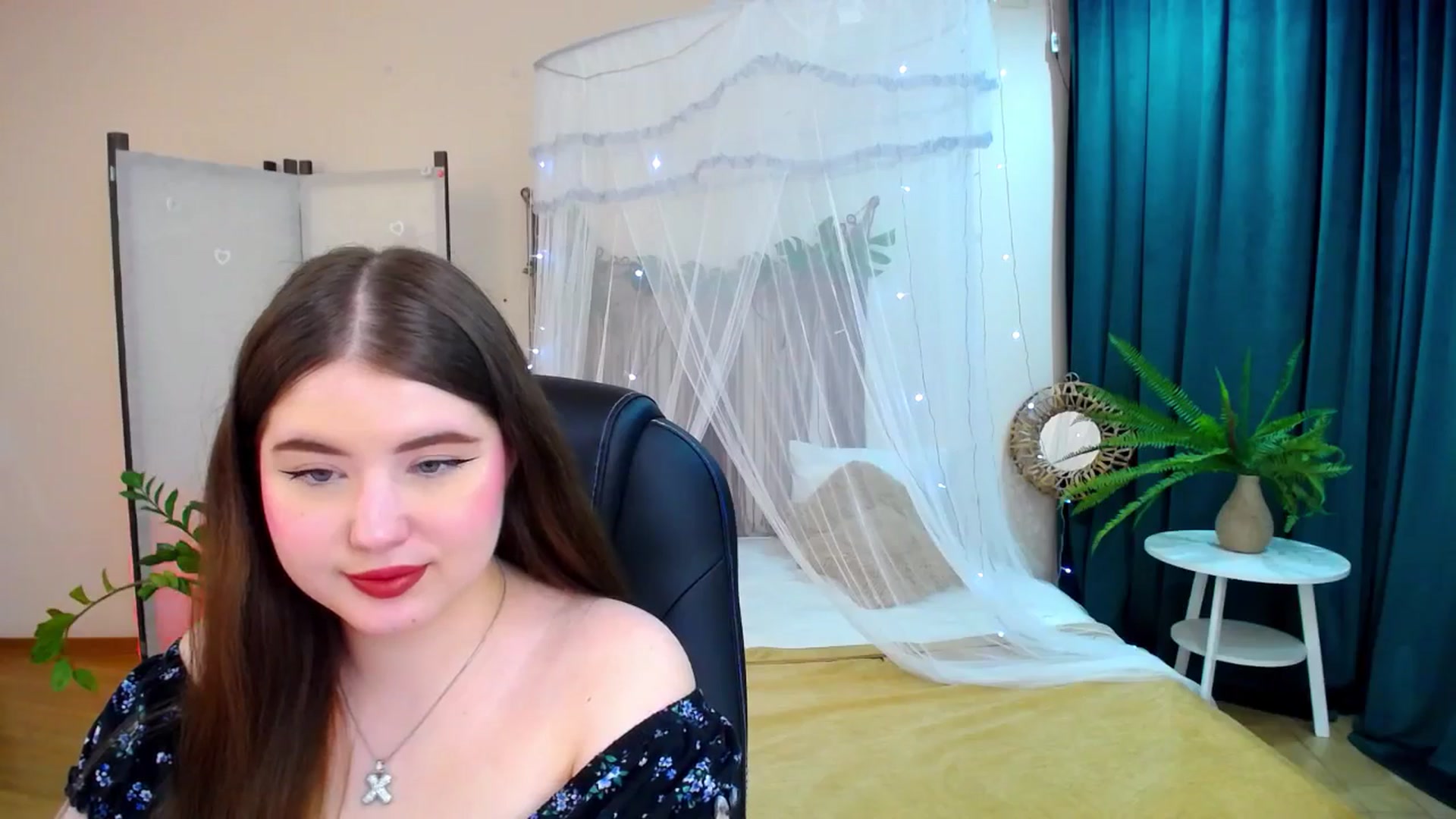 Gallery image thumbnail from AdmireMyEyes's myfreecams stream on, 05/17/2025, 20:23 image 8 of 20