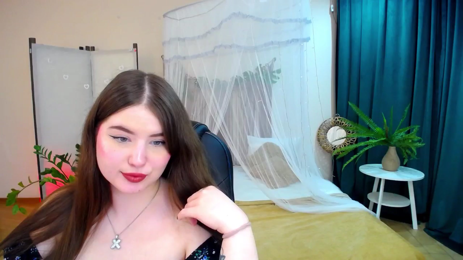 Gallery image thumbnail from AdmireMyEyes's myfreecams stream on, 05/17/2025, 20:54 image 18 of 20