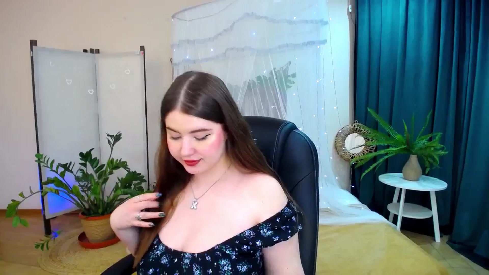 Gallery image thumbnail from AdmireMyEyes's myfreecams stream on, 05/17/2025, 20:54 image 19 of 20