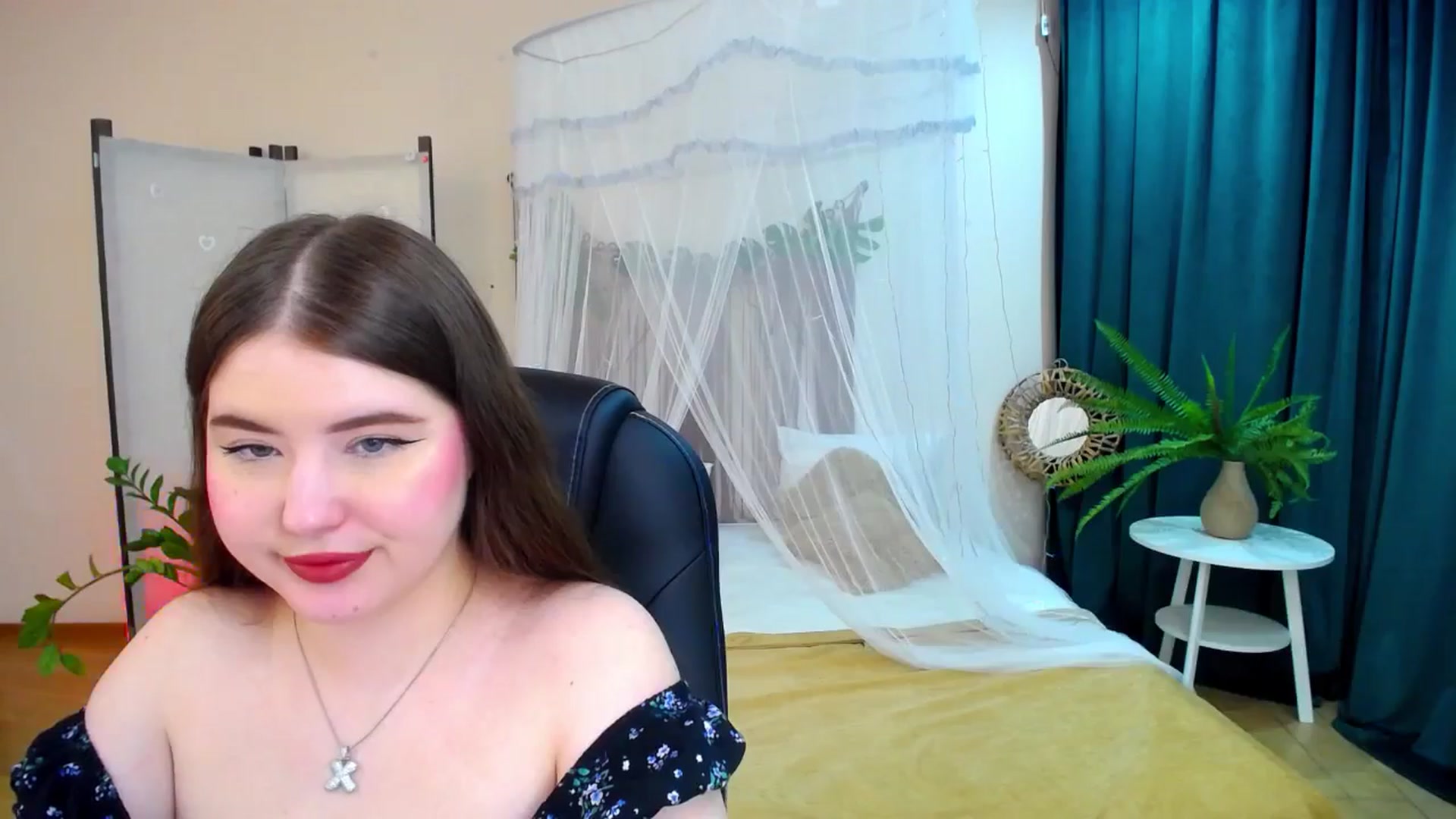 Gallery image thumbnail from AdmireMyEyes's myfreecams stream on, 05/17/2025, 20:54 image 8 of 20