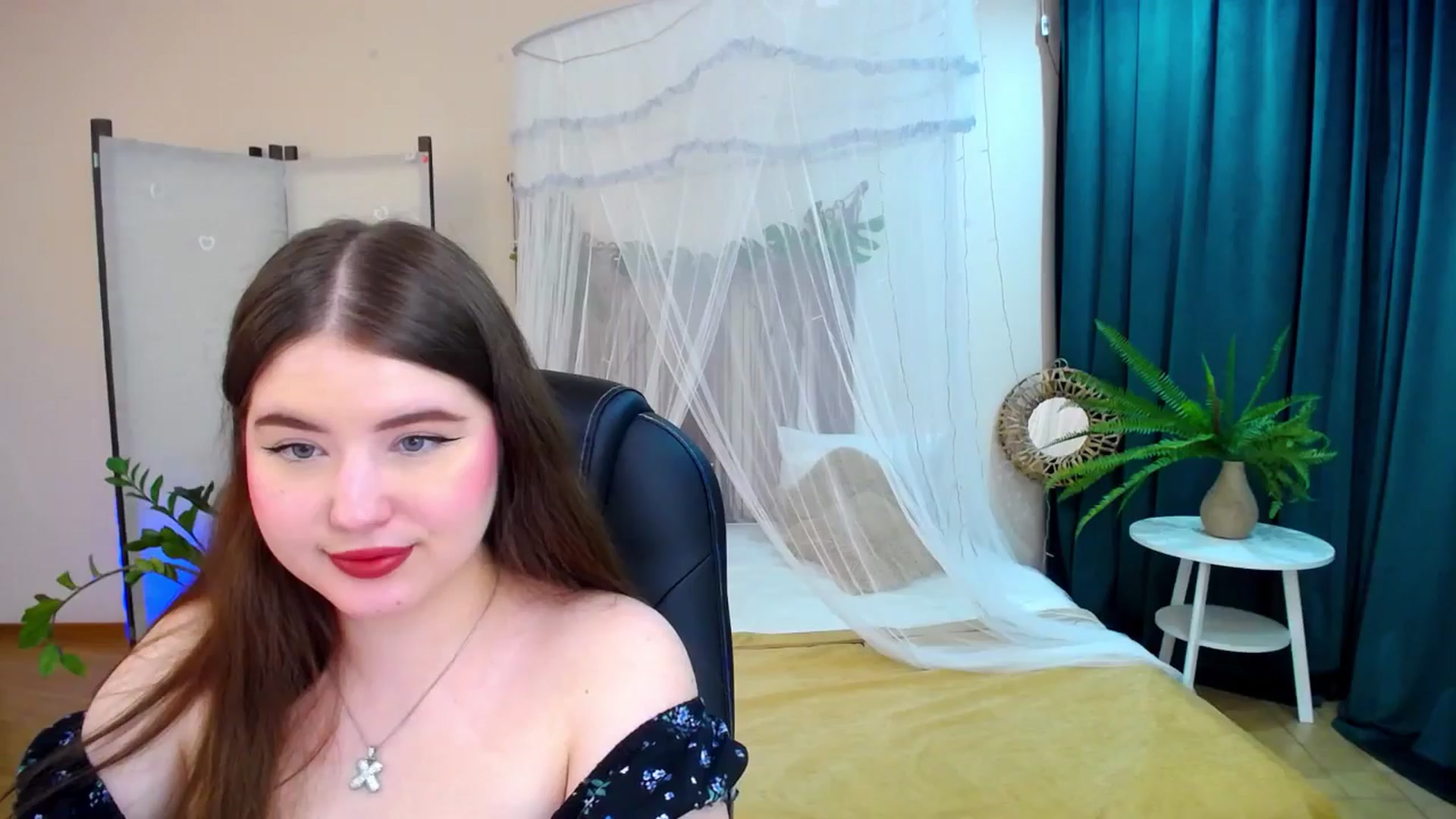 Gallery image thumbnail from AdmireMyEyes's myfreecams stream on, 05/17/2025, 20:54 image 3 of 20