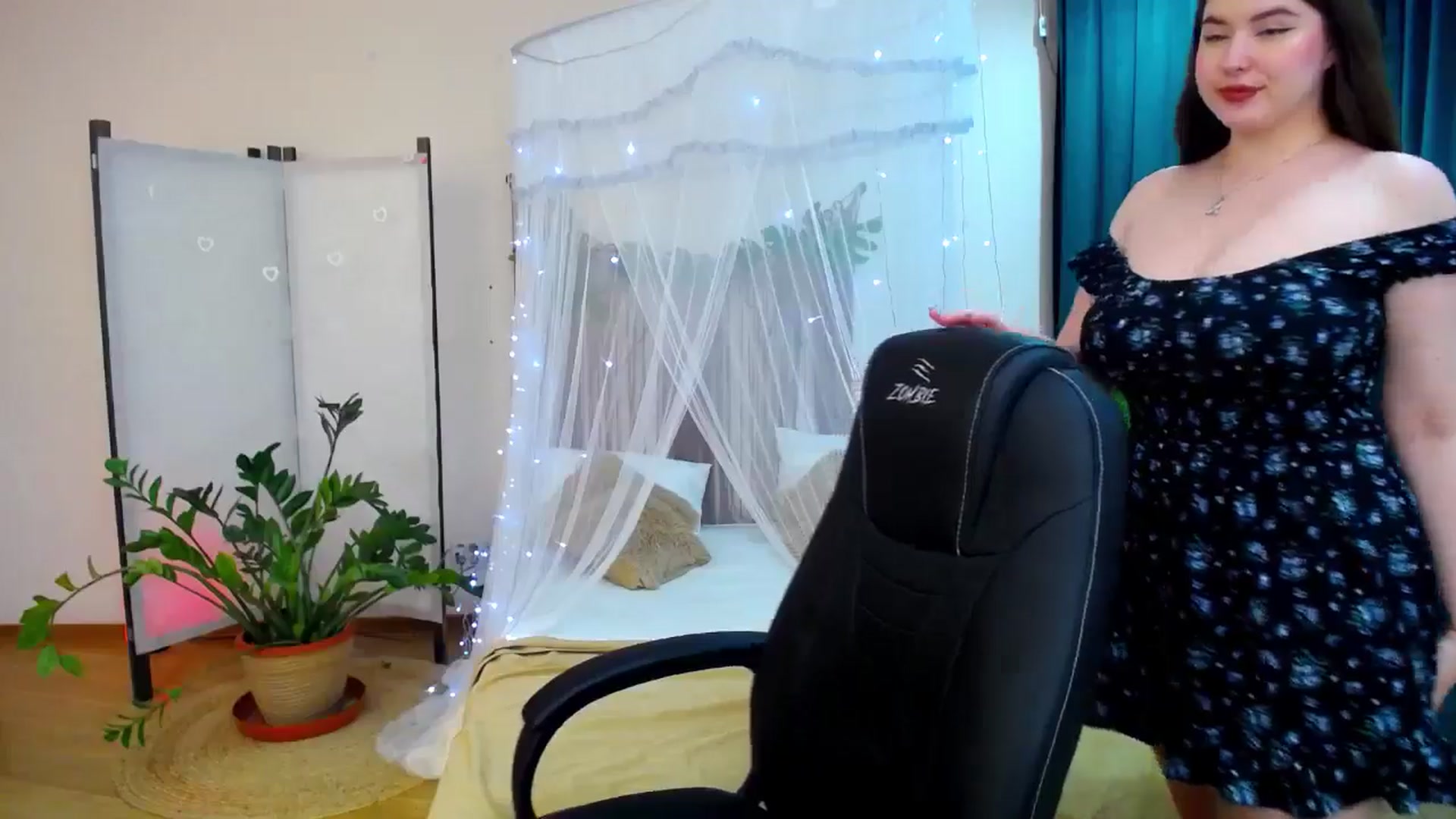Gallery image thumbnail from AdmireMyEyes's myfreecams stream on, 05/17/2025, 20:54 image 20 of 20