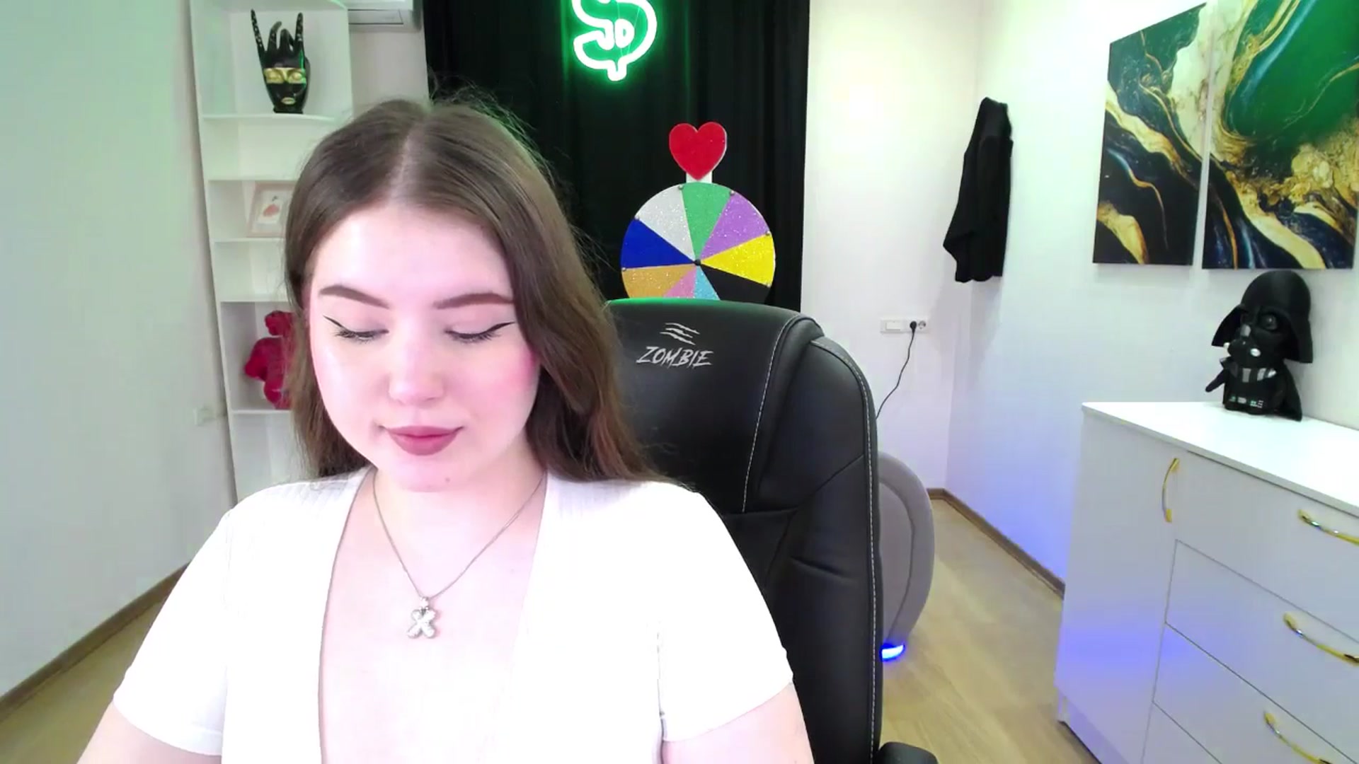 Gallery image thumbnail from AdmireMyEyes's myfreecams stream on, 05/18/2025, 19:02 image 11 of 20