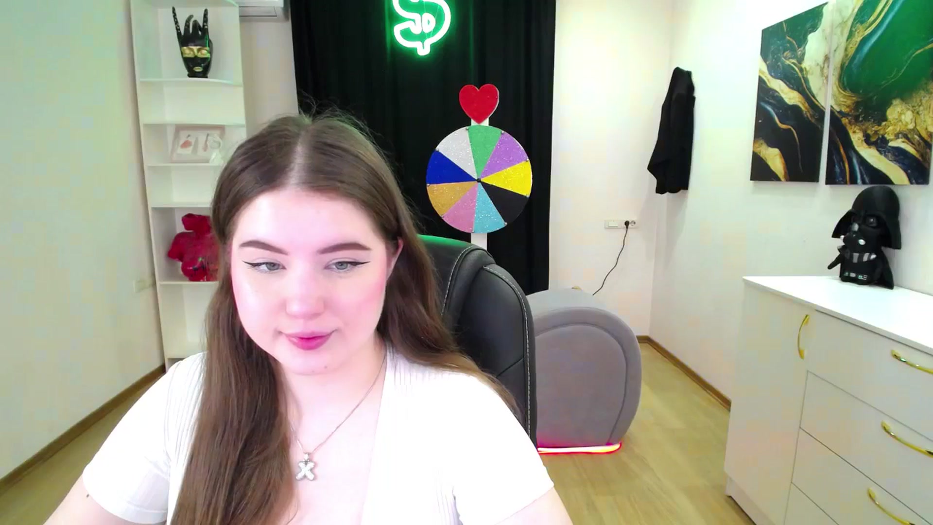 Gallery image thumbnail from AdmireMyEyes's myfreecams stream on, 05/18/2025, 19:02 image 7 of 20