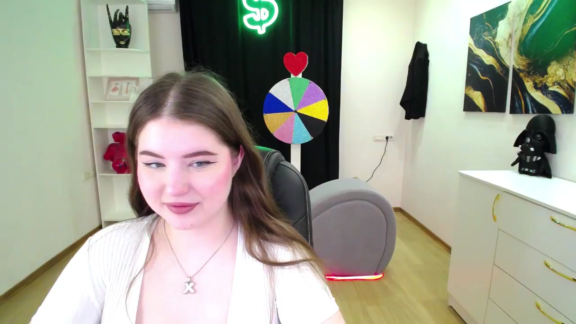 Gallery image thumbnail from AdmireMyEyes's myfreecams stream on, 05/18/2025, 19:02 image 10 of 20