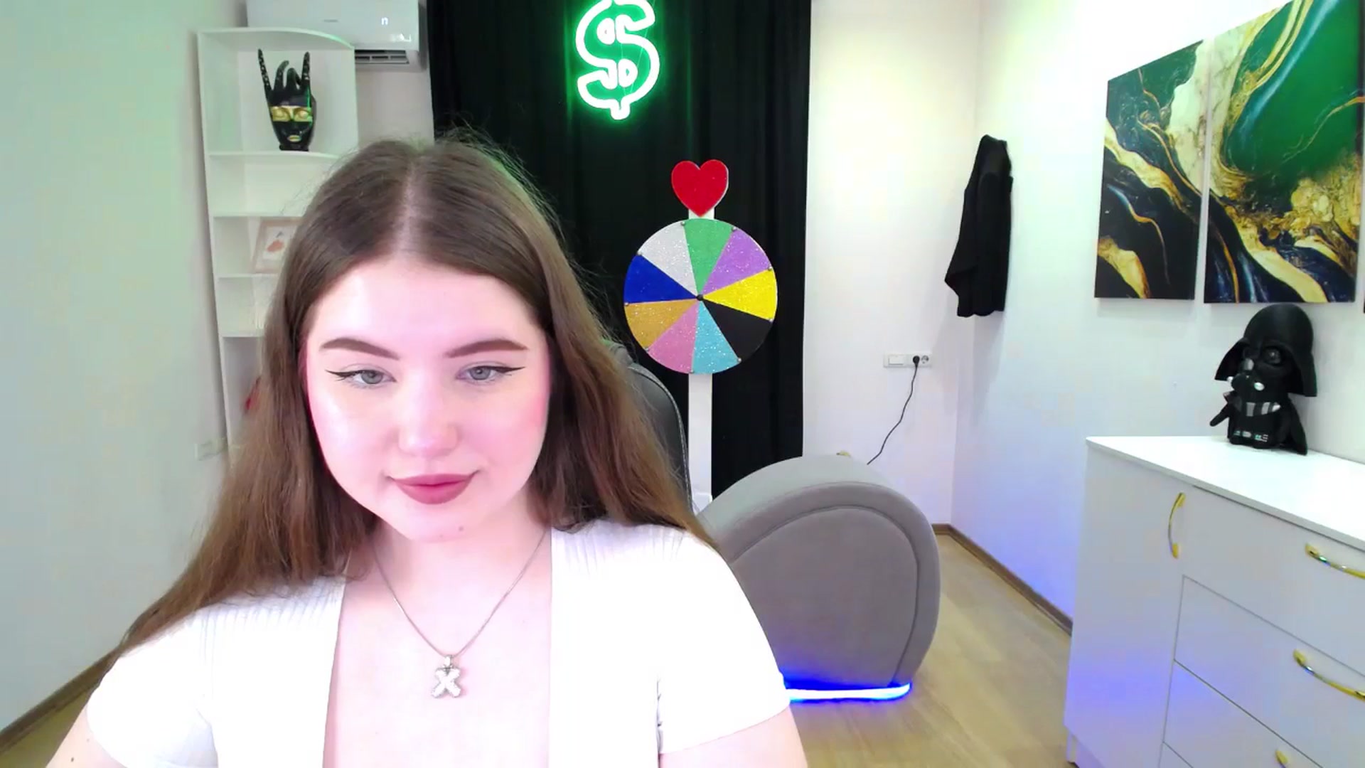 Gallery image thumbnail from AdmireMyEyes's myfreecams stream on, 05/18/2025, 19:02 image 19 of 20