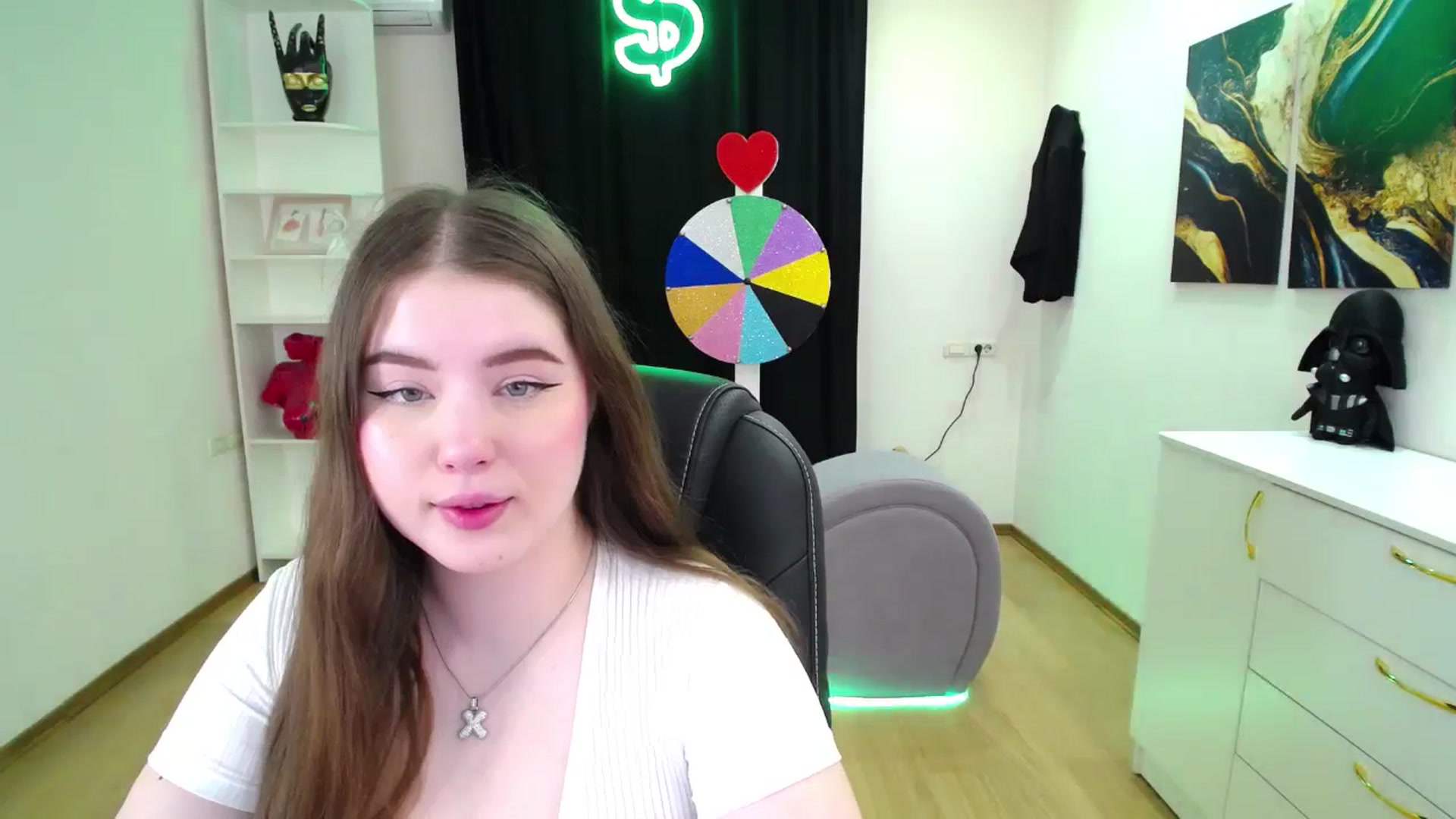 Gallery image thumbnail from AdmireMyEyes's myfreecams stream on, 05/18/2025, 19:02 image 5 of 20