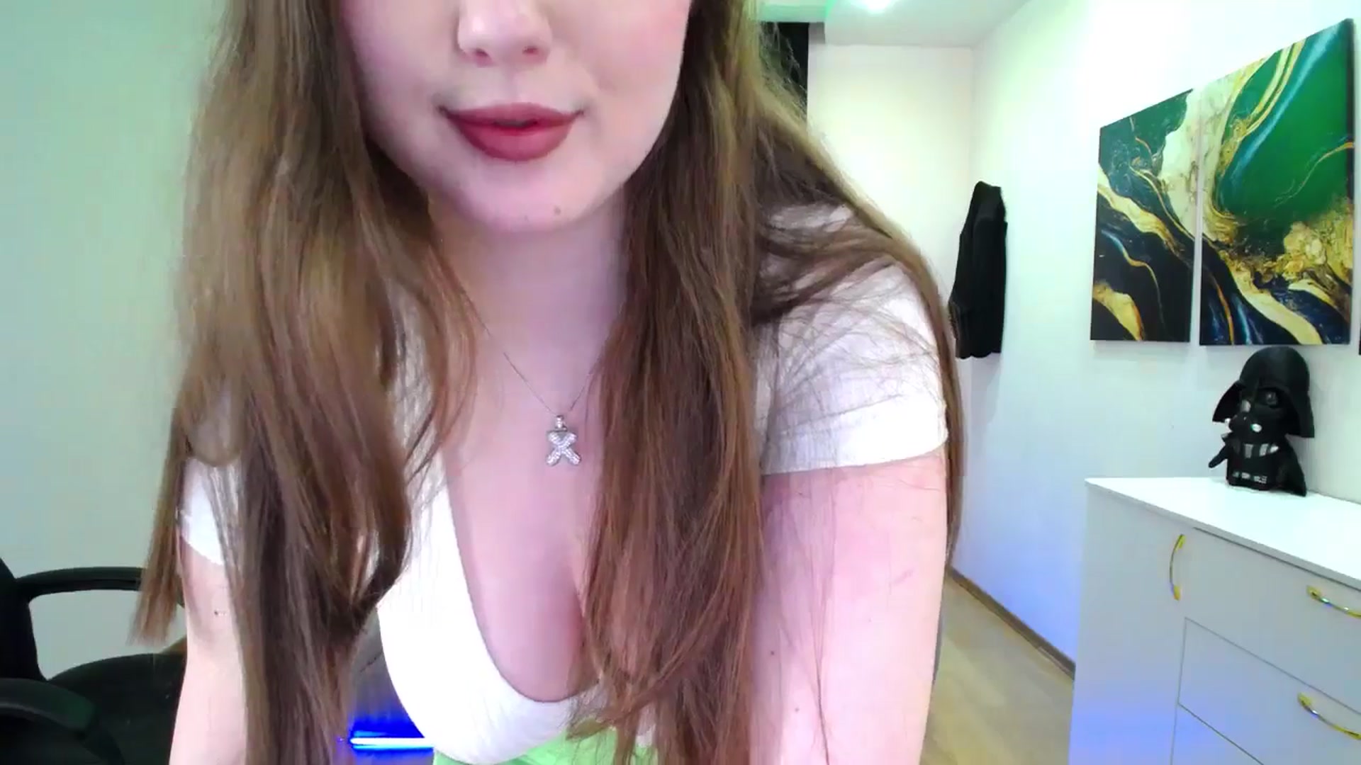 Gallery image thumbnail from AdmireMyEyes's myfreecams stream on, 05/18/2025, 19:31 image 12 of 20
