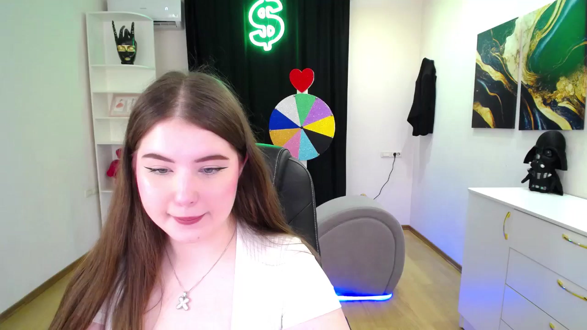 Gallery image thumbnail from AdmireMyEyes's myfreecams stream on, 05/18/2025, 19:31 image 20 of 20