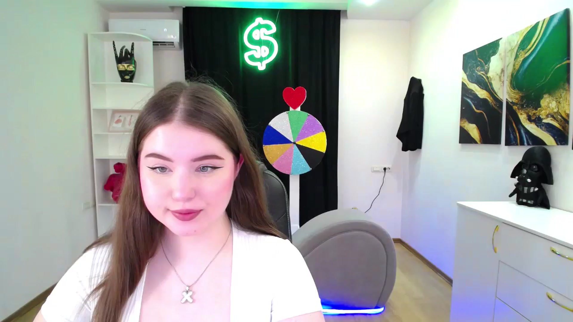 Gallery image thumbnail from AdmireMyEyes's myfreecams stream on, 05/18/2025, 19:31 image 6 of 20