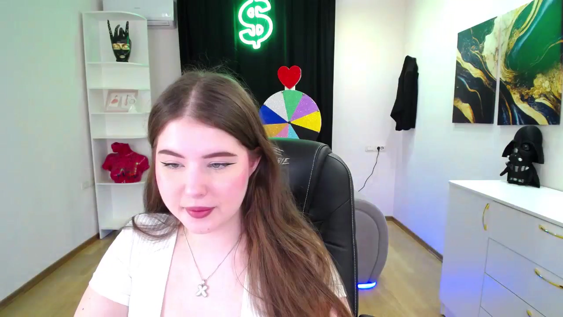 Gallery image thumbnail from AdmireMyEyes's myfreecams stream on, 05/18/2025, 19:47 image 5 of 20
