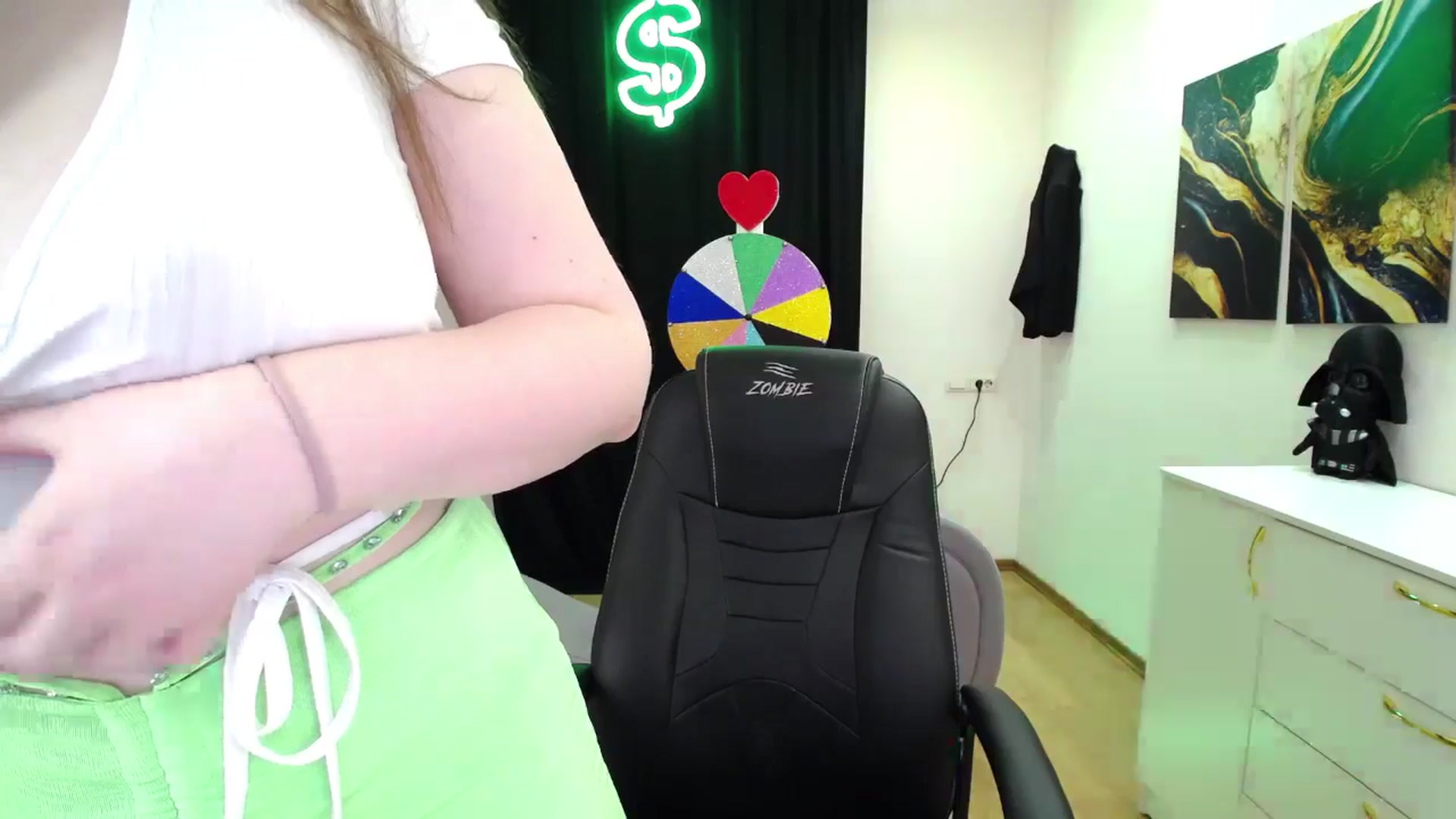 Gallery image thumbnail from AdmireMyEyes's myfreecams stream on, 05/18/2025, 19:47 image 9 of 20
