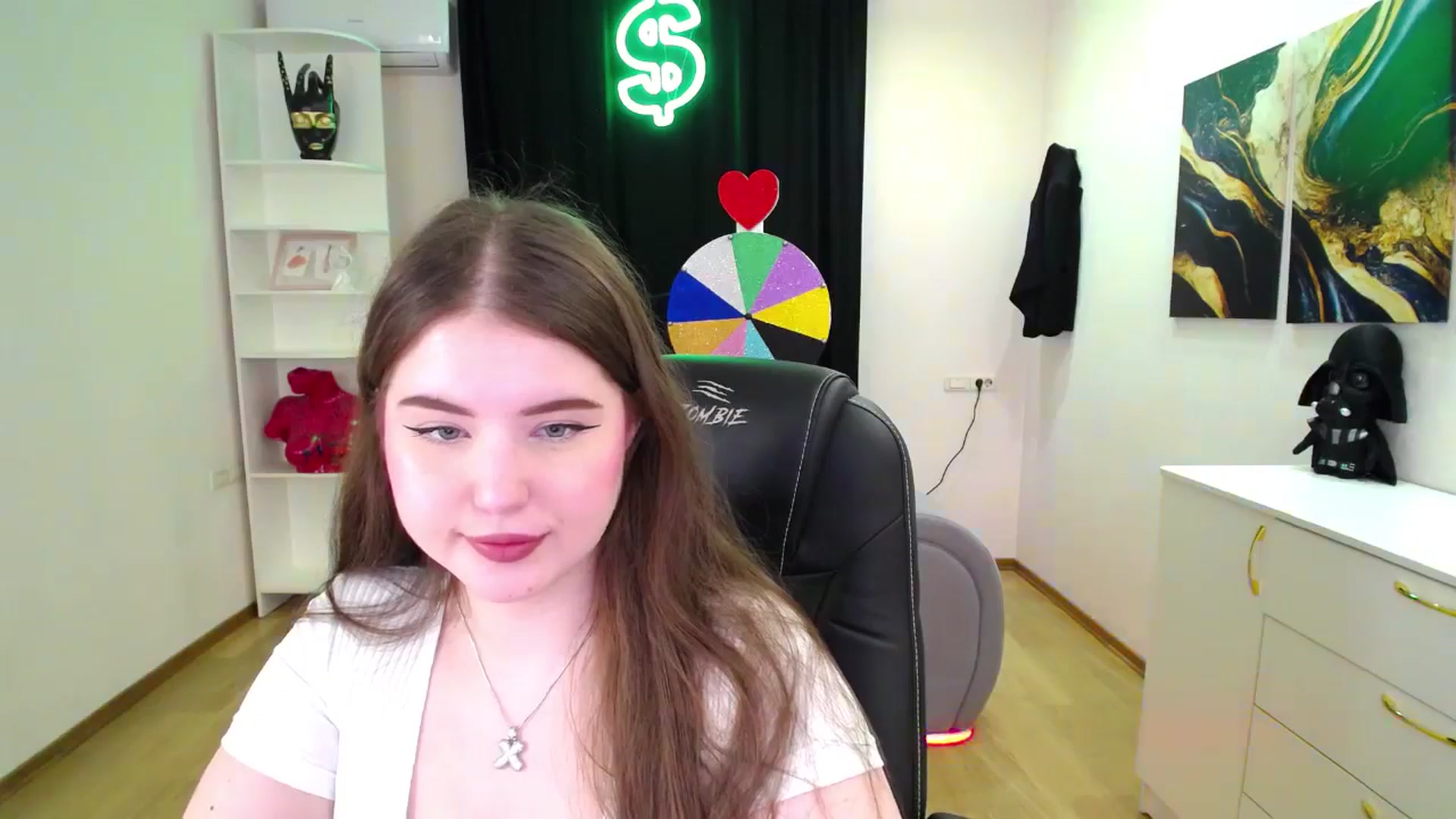 Gallery image thumbnail from AdmireMyEyes's myfreecams stream on, 05/18/2025, 19:47 image 7 of 20