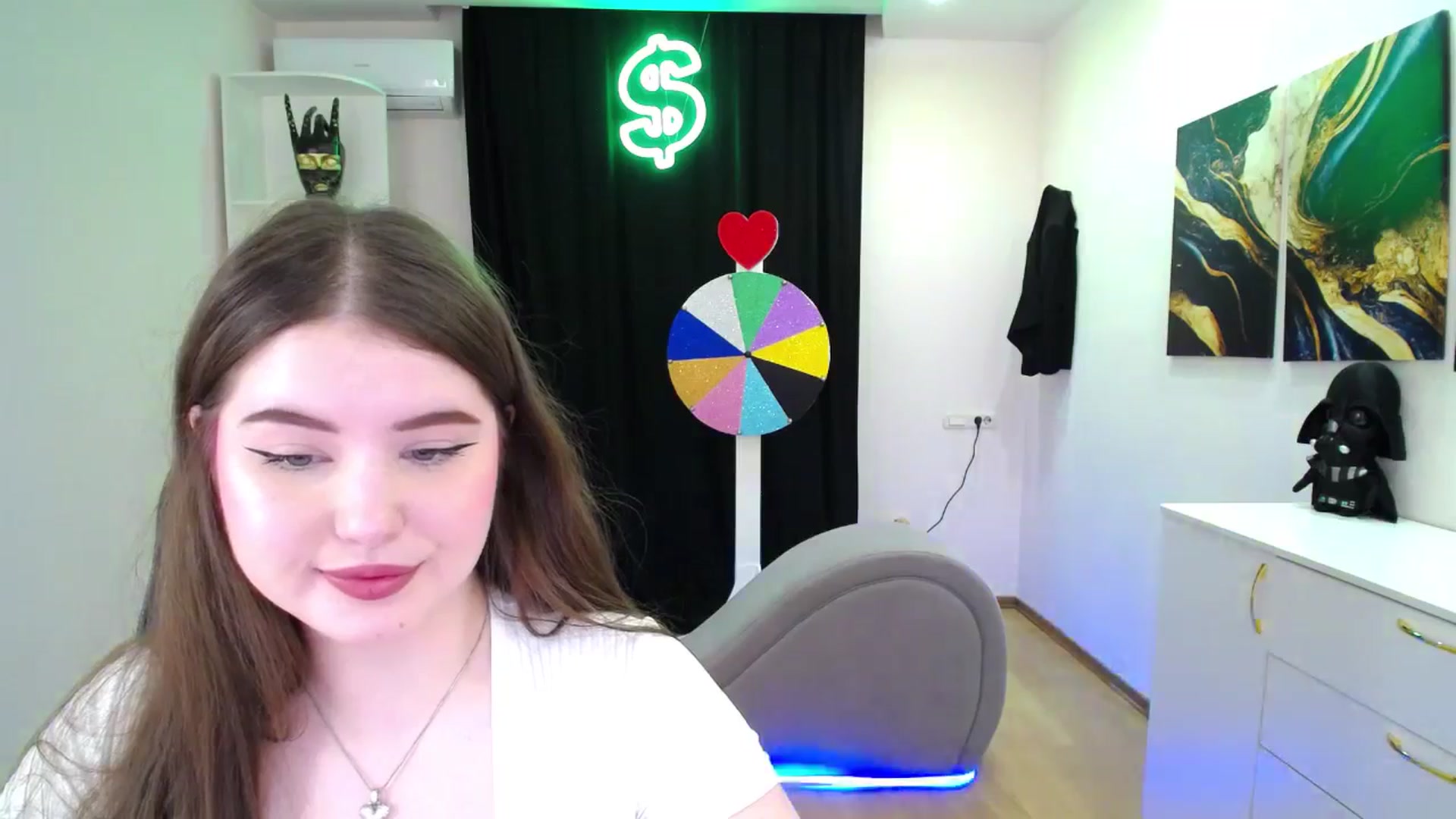 Gallery image thumbnail from AdmireMyEyes's myfreecams stream on, 05/18/2025, 19:47 image 17 of 20