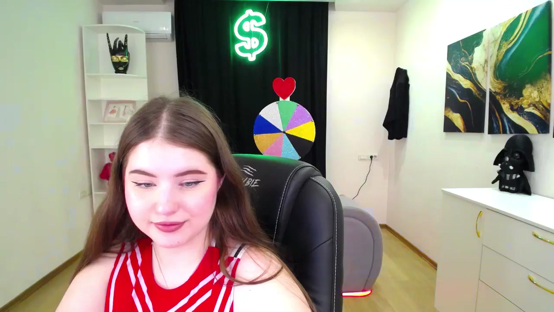 Gallery image thumbnail from AdmireMyEyes's myfreecams stream on, 05/18/2025, 23:32 image 17 of 20
