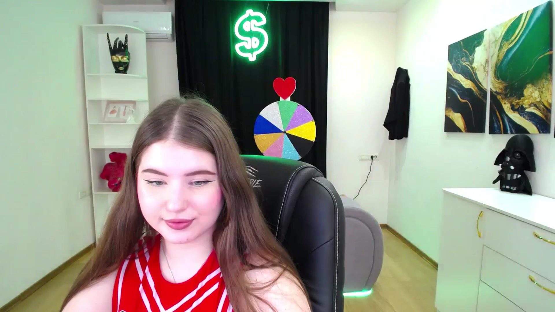 Gallery image thumbnail from AdmireMyEyes's myfreecams stream on, 05/18/2025, 23:32 image 16 of 20