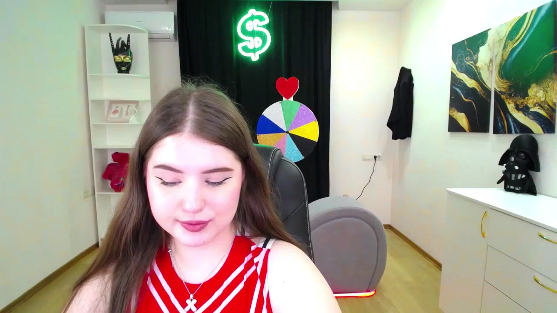 Gallery image thumbnail from AdmireMyEyes's myfreecams stream on, 05/19/2025, 01:17 image 5 of 20
