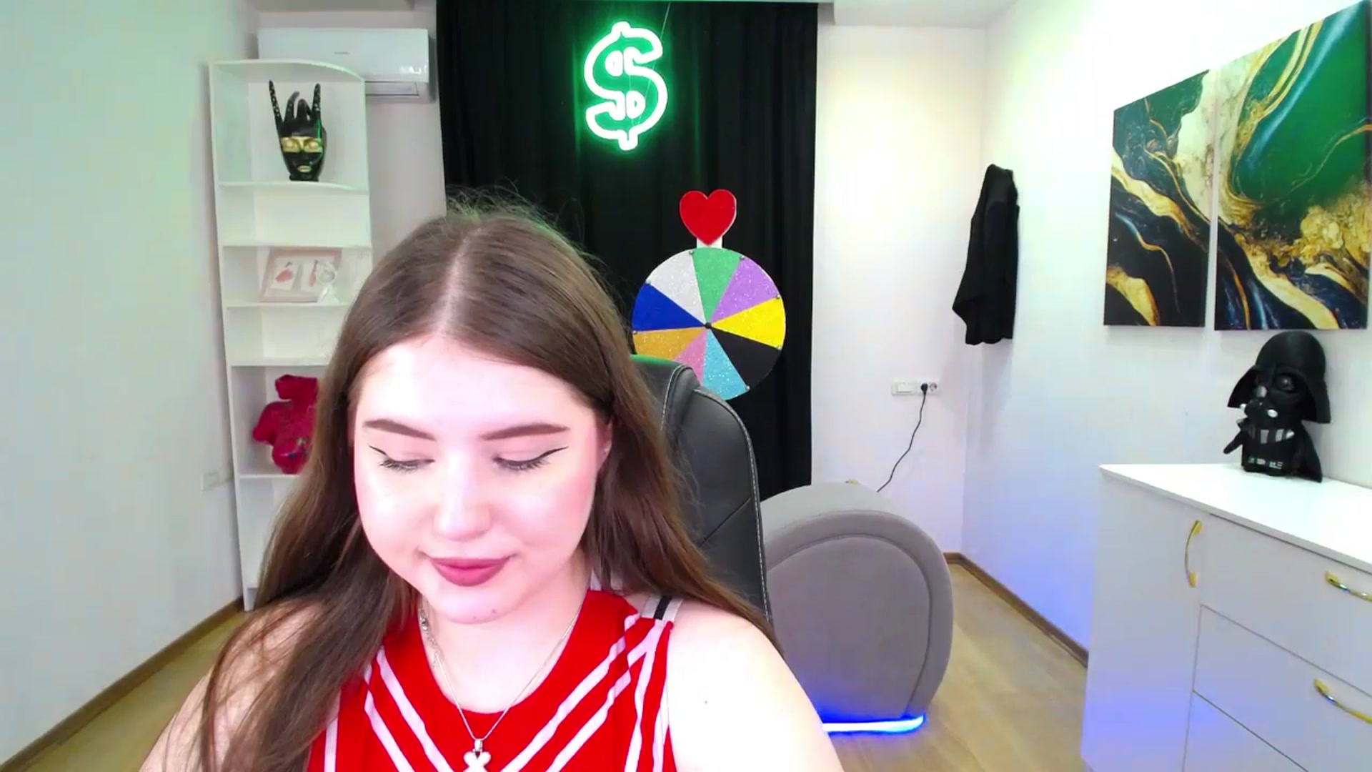 Gallery image thumbnail from AdmireMyEyes's myfreecams stream on, 05/19/2025, 01:17 image 3 of 20