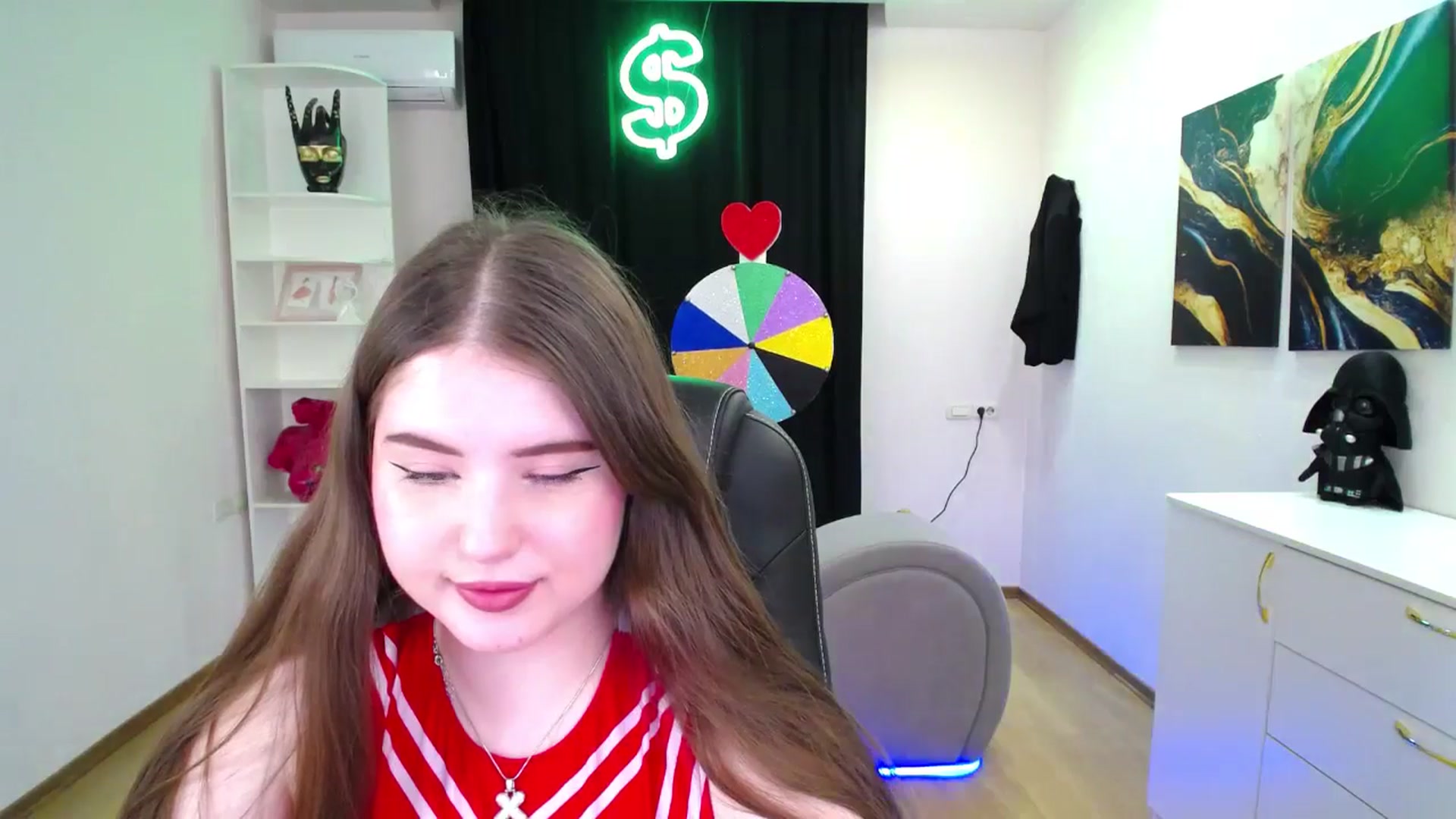 Gallery image thumbnail from AdmireMyEyes's myfreecams stream on, 05/19/2025, 01:17 image 9 of 20
