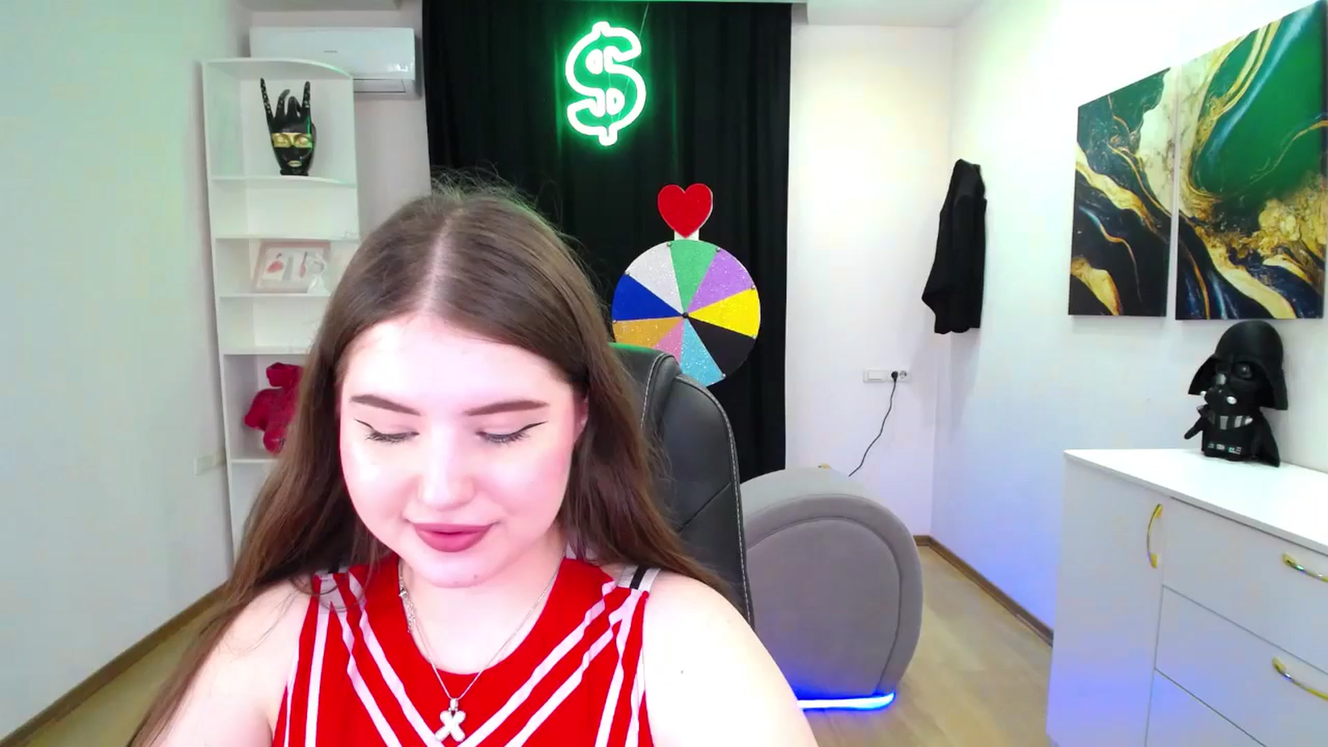 Gallery image thumbnail from AdmireMyEyes's myfreecams stream on, 05/19/2025, 01:17 image 7 of 20