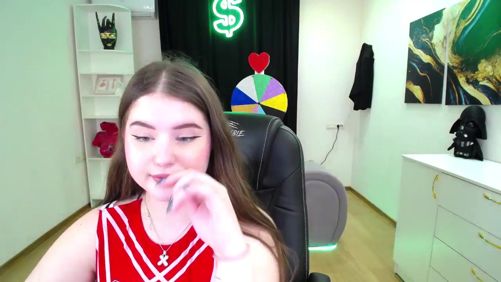 Gallery image thumbnail from AdmireMyEyes's myfreecams stream on, 05/19/2025, 01:17 image 20 of 20