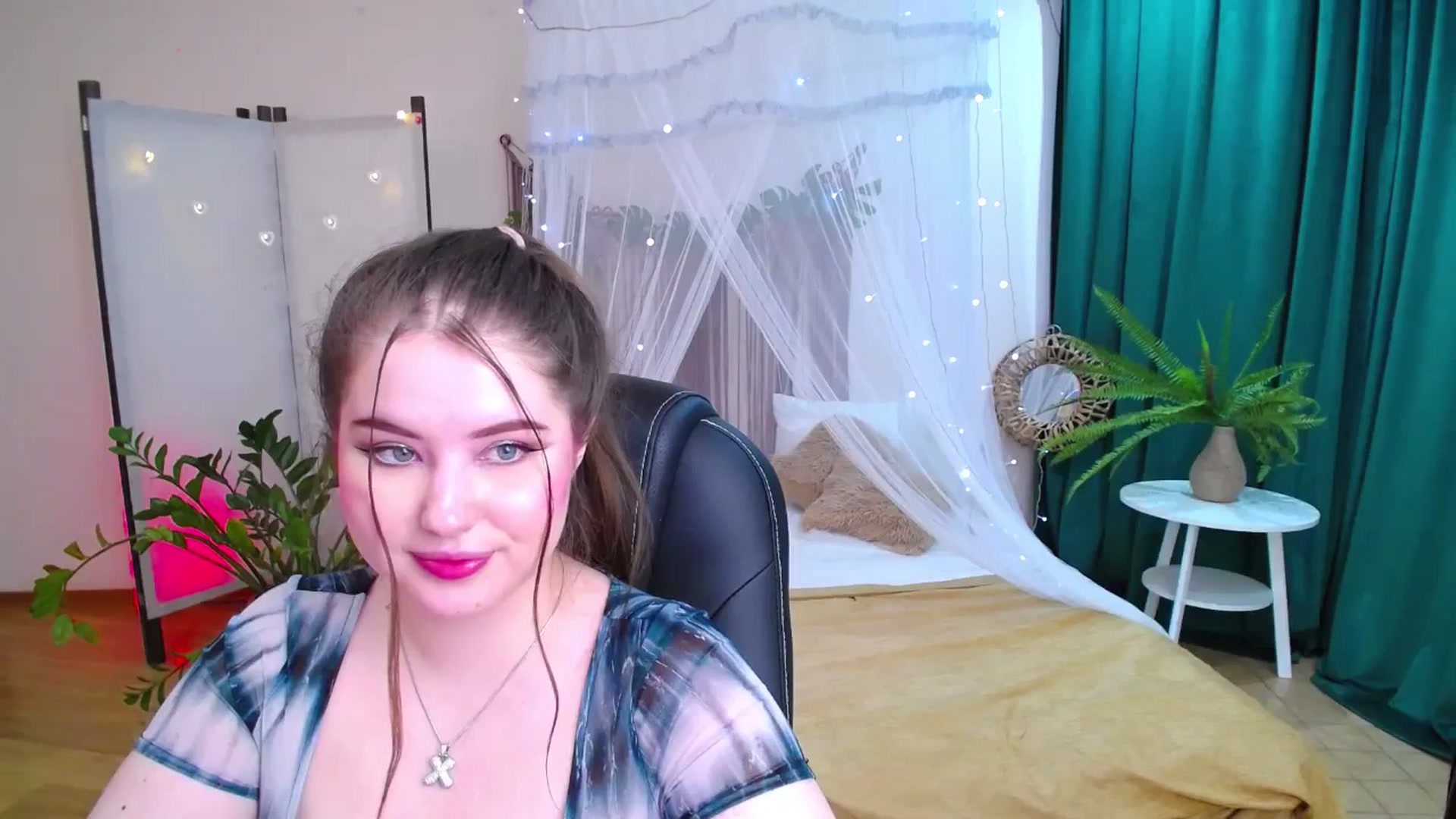 Gallery image thumbnail from AdmireMyEyes's myfreecams stream on, 05/20/2025, 09:48 image 7 of 20
