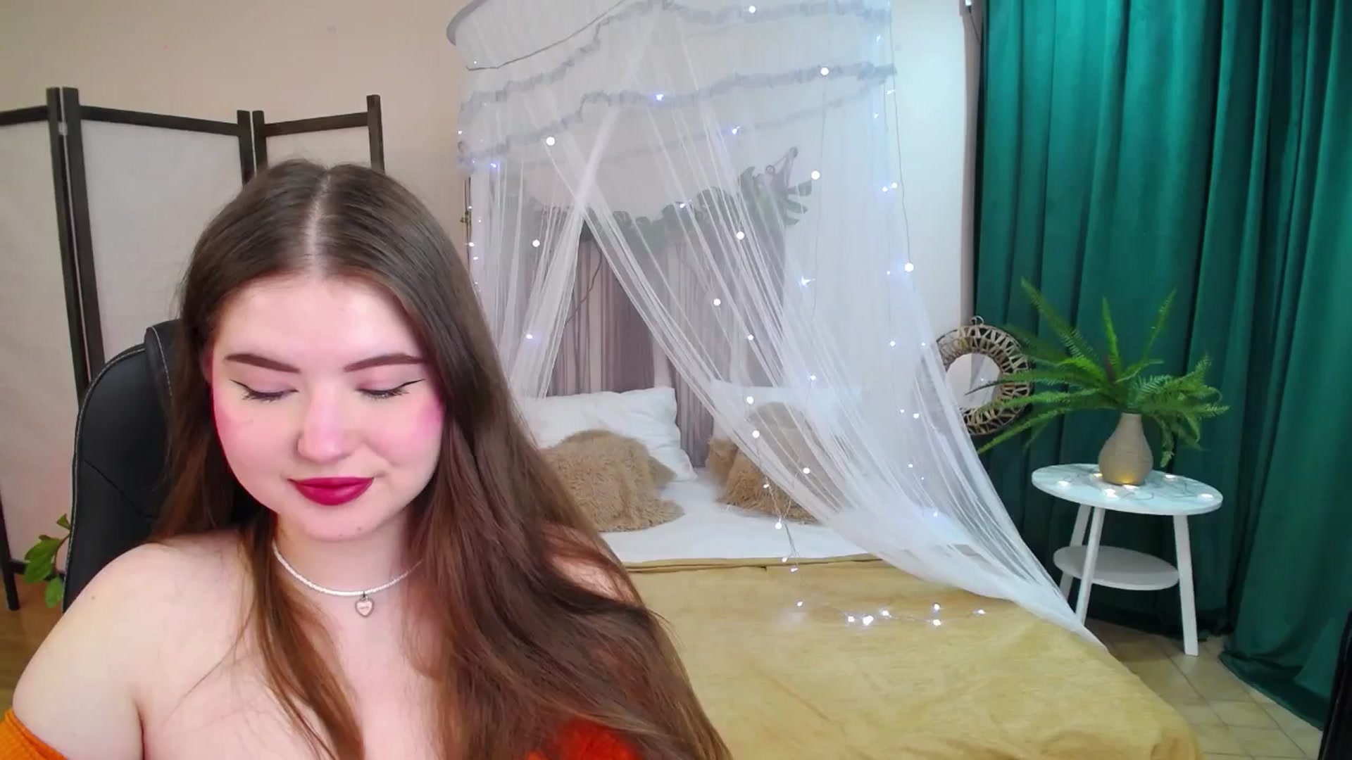 Gallery image thumbnail from AdmireMyEyes's myfreecams stream on, 05/24/2025, 19:17 image 5 of 20