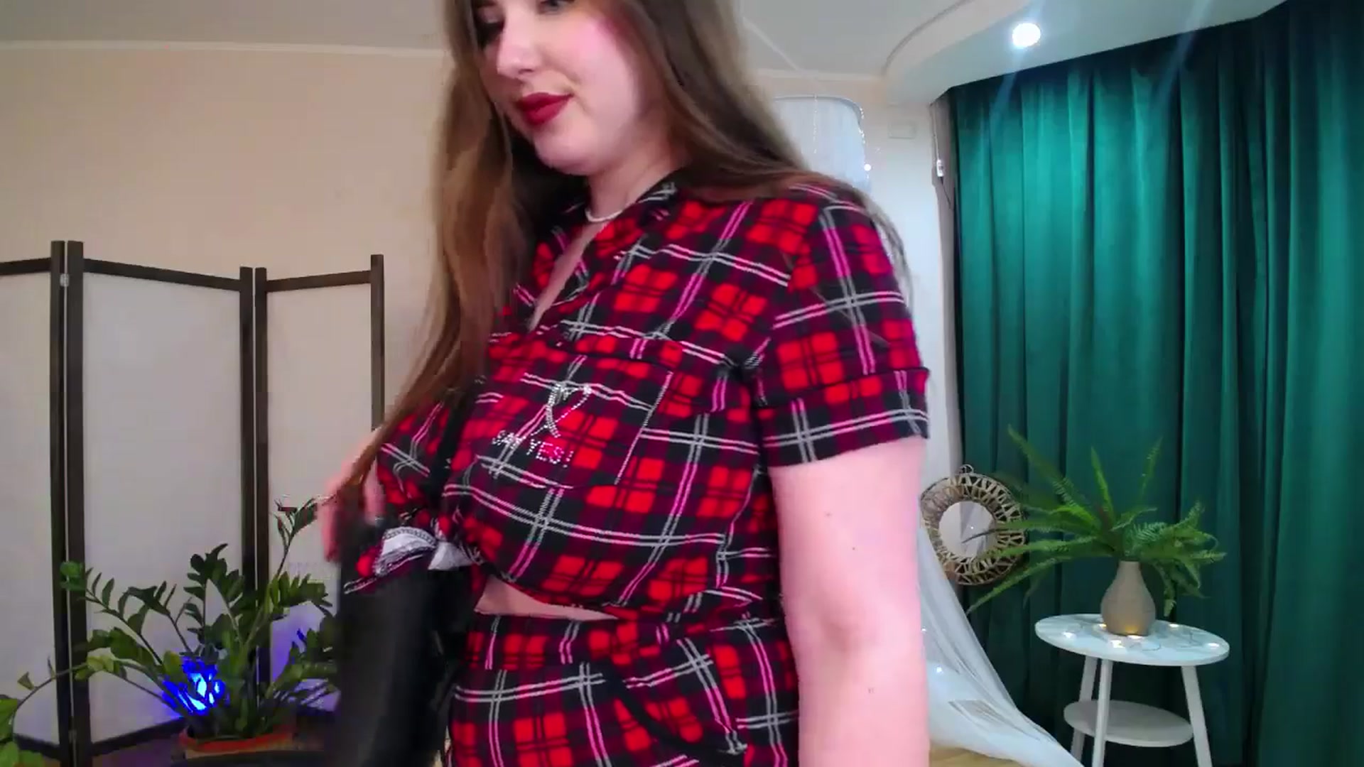 Gallery image thumbnail from AdmireMyEyes's myfreecams stream on, 05/25/2025, 02:21 image 7 of 20