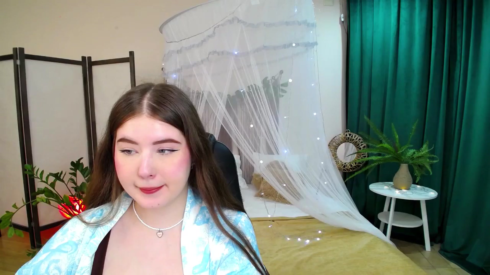 Gallery image thumbnail from AdmireMyEyes's myfreecams stream on, 05/25/2025, 19:47 image 12 of 20