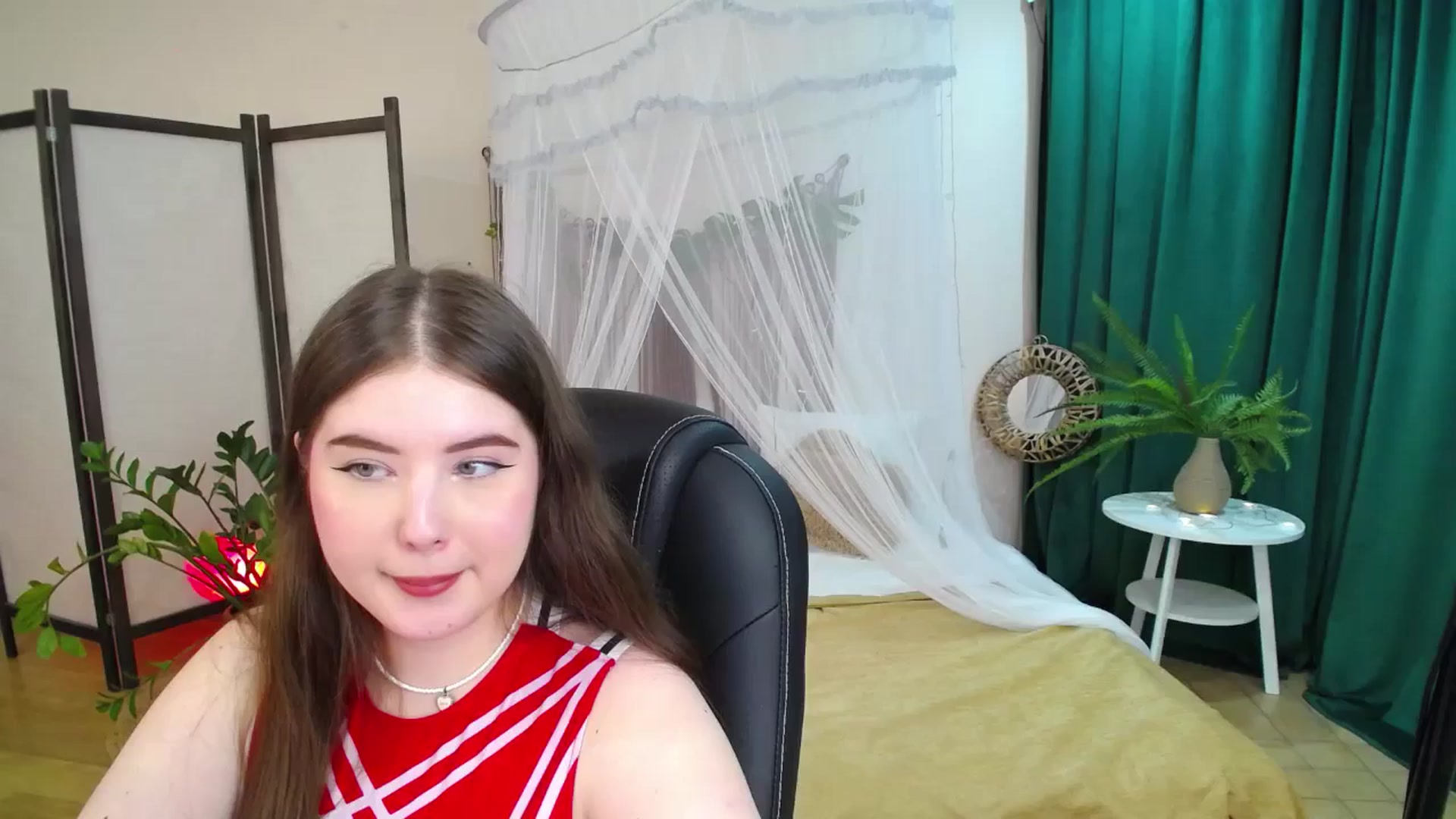 Gallery image thumbnail from AdmireMyEyes's myfreecams stream on, 05/25/2025, 23:33 image 12 of 20