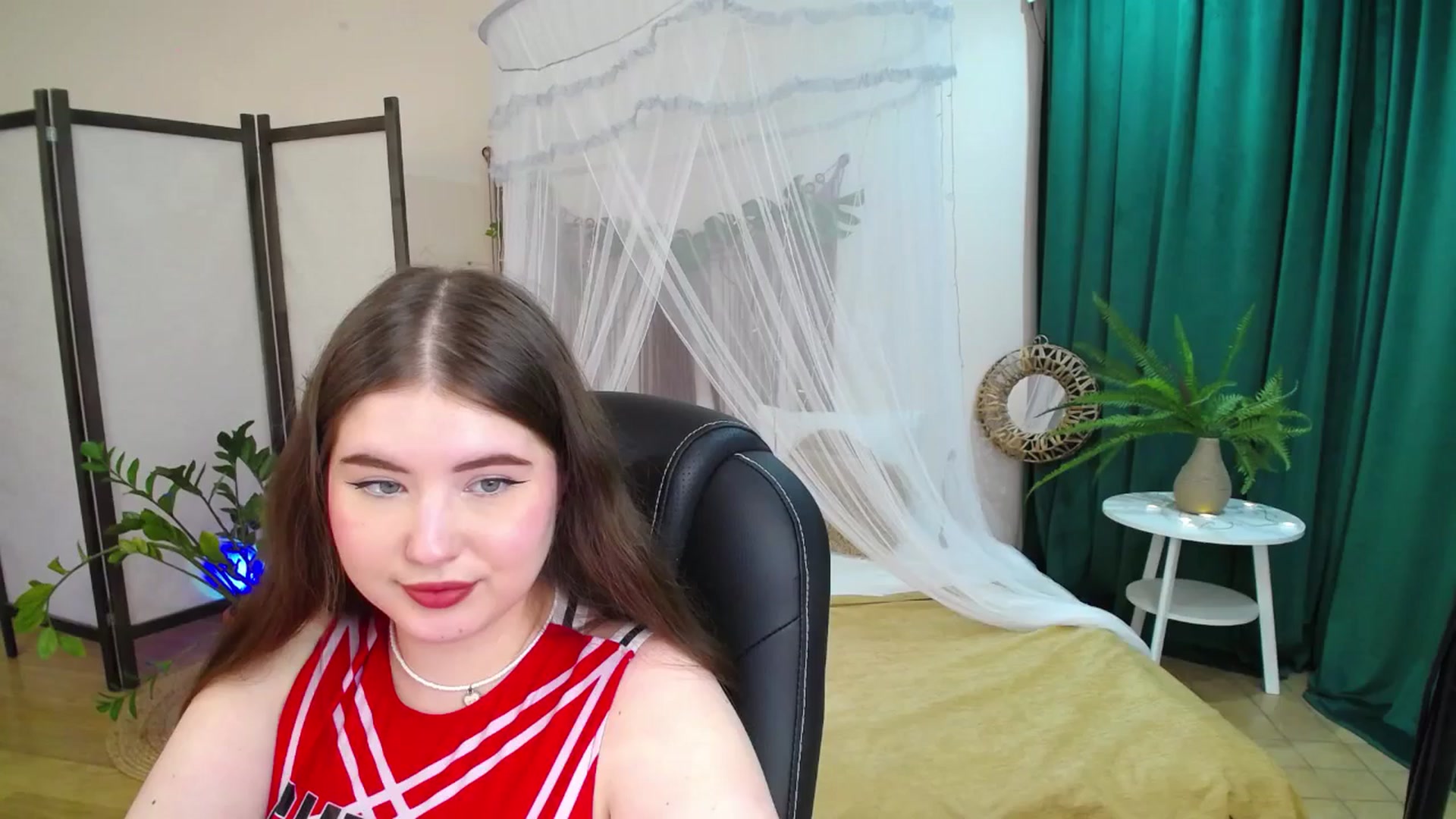 Gallery image thumbnail from AdmireMyEyes's myfreecams stream on, 05/25/2025, 23:33 image 5 of 20