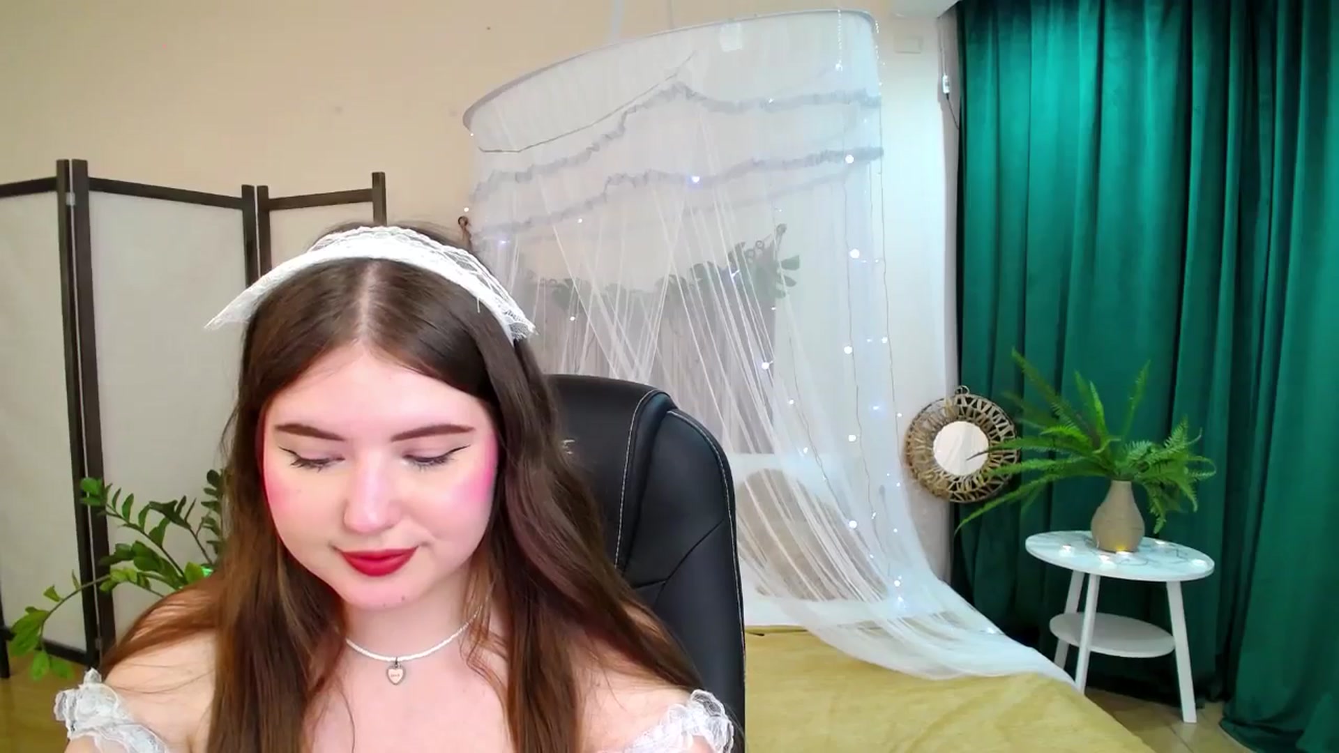 Gallery image thumbnail from AdmireMyEyes's myfreecams stream on, 05/27/2025, 07:47 image 2 of 20