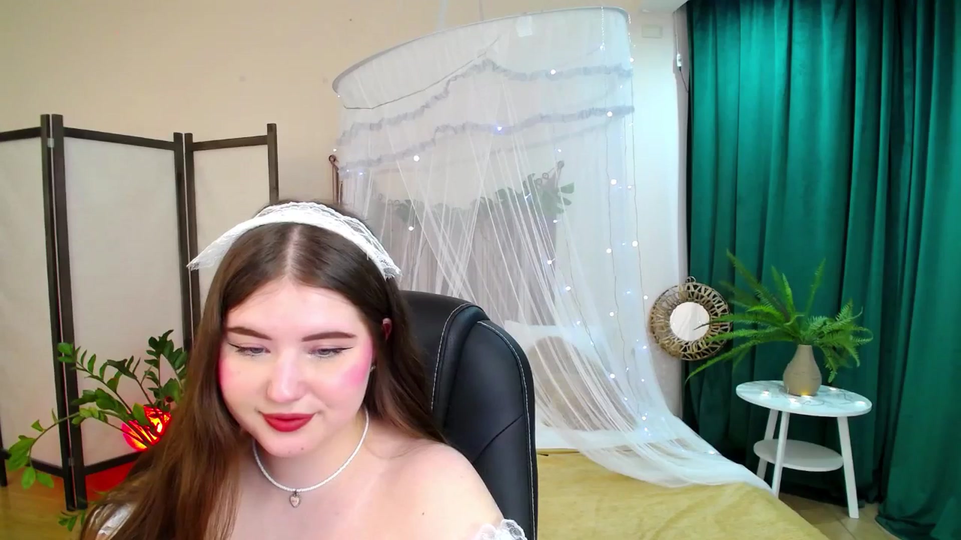 Gallery image thumbnail from AdmireMyEyes's myfreecams stream on, 05/27/2025, 07:47 image 9 of 20