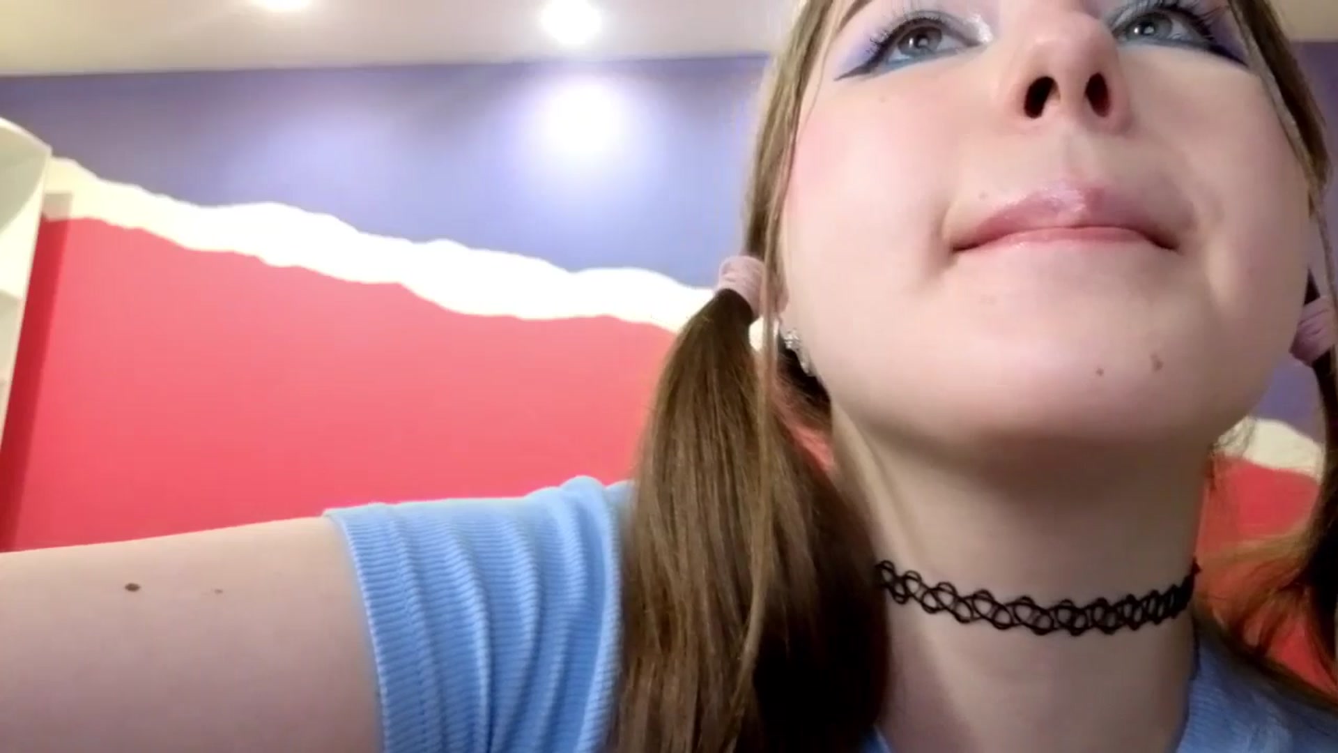 Gallery image thumbnail from AdmireMyEyes's myfreecams stream on, 05/28/2025, 07:47 image 11 of 20