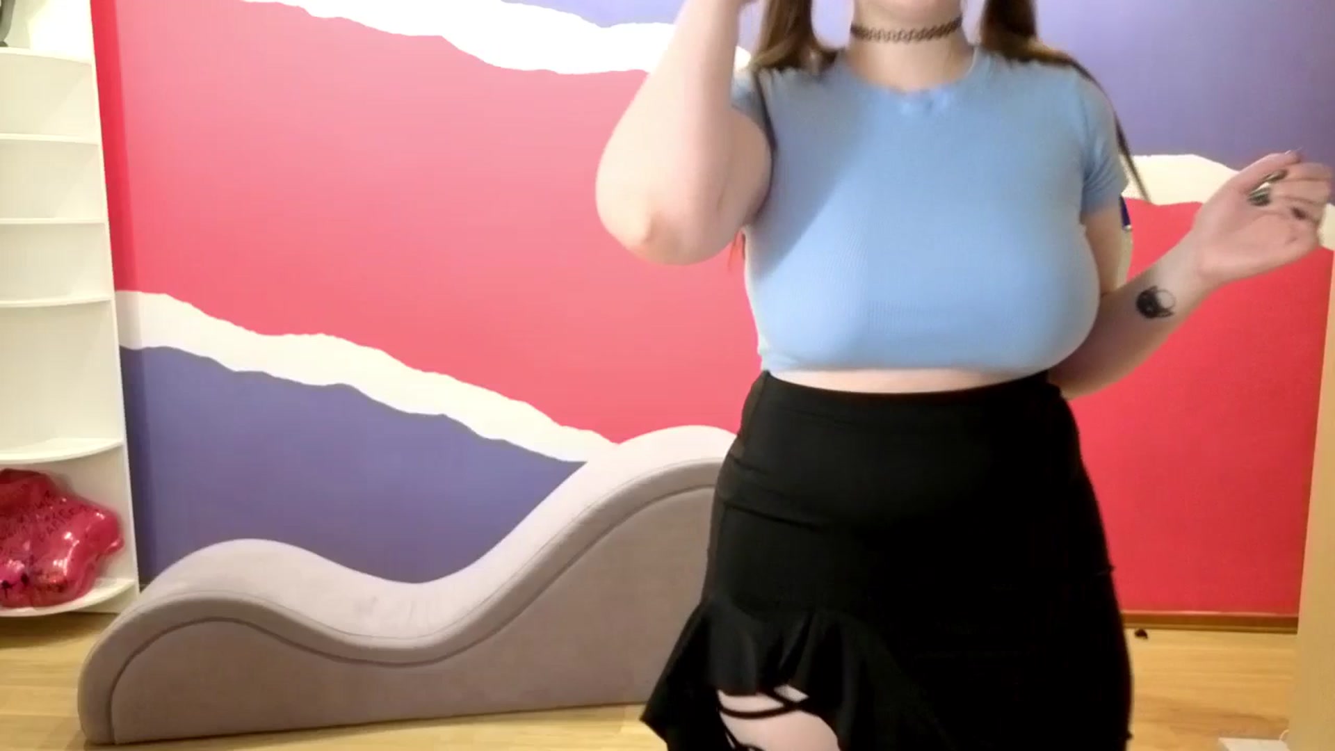 Gallery image thumbnail from AdmireMyEyes's myfreecams stream on, 05/28/2025, 07:47 image 10 of 20