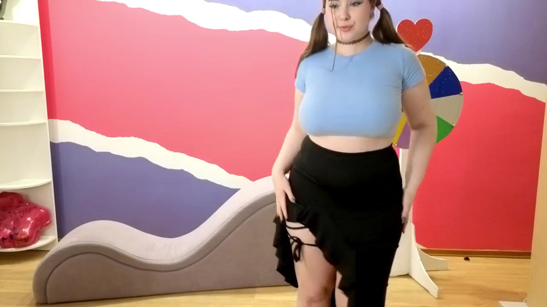 Gallery image thumbnail from AdmireMyEyes's myfreecams stream on, 05/28/2025, 07:47 image 9 of 20