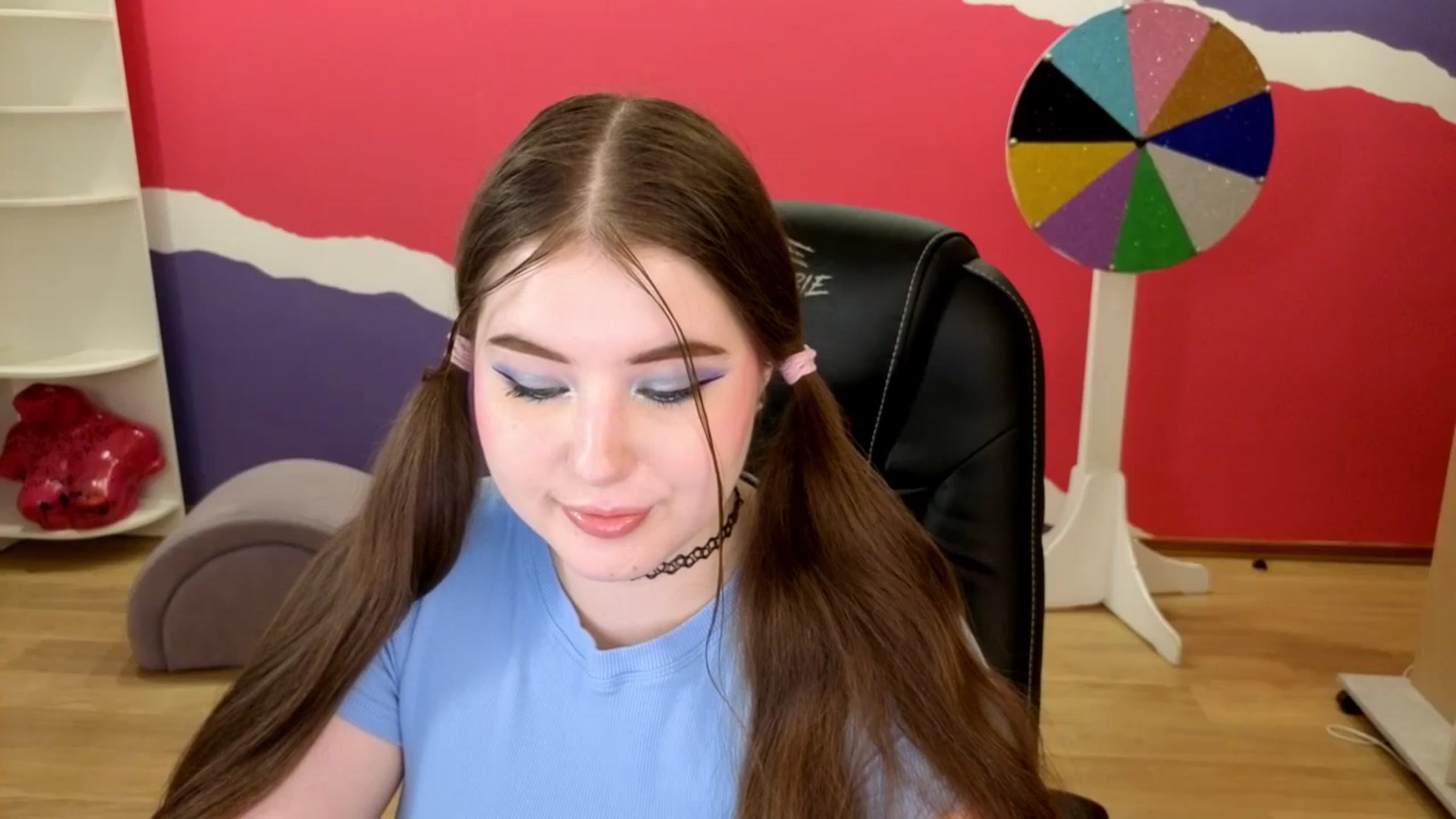 Gallery image thumbnail from AdmireMyEyes's myfreecams stream on, 05/28/2025, 07:47 image 20 of 20