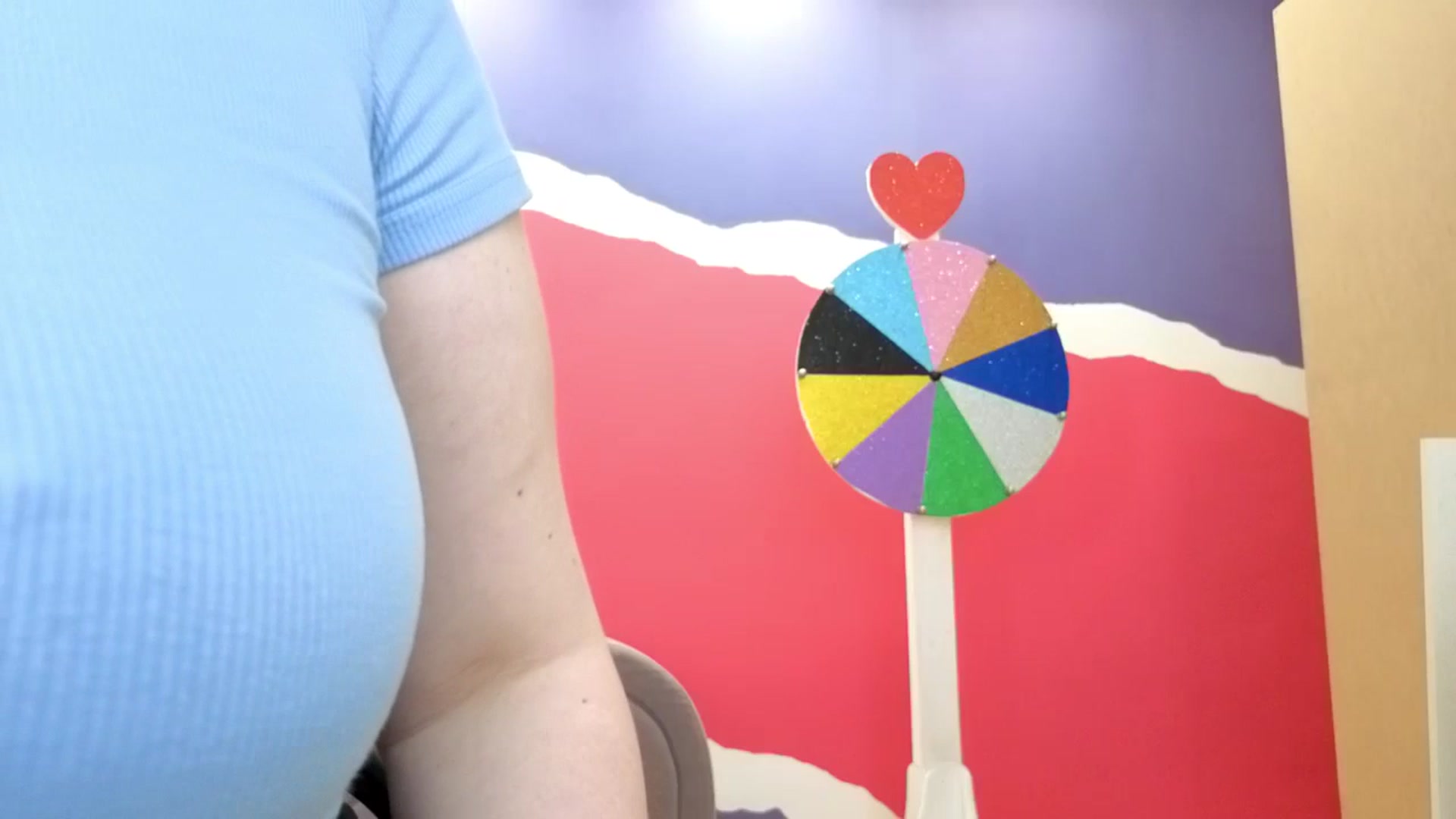 Gallery image thumbnail from AdmireMyEyes's myfreecams stream on, 05/28/2025, 09:41 image 17 of 20