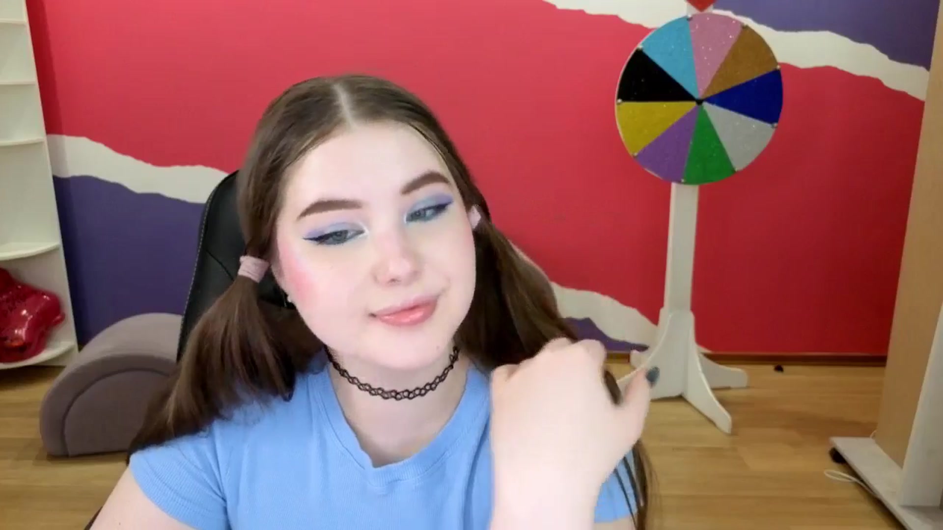 Gallery image thumbnail from AdmireMyEyes's myfreecams stream on, 05/28/2025, 09:41 image 20 of 20